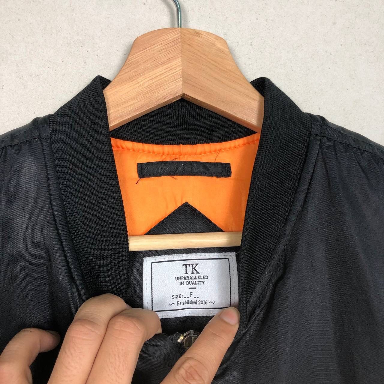 Vintage US Air Force Military Bomber Jacket USA Flight Jacket Size US L / EU 52-54 / 3 - 9 Thumbnail