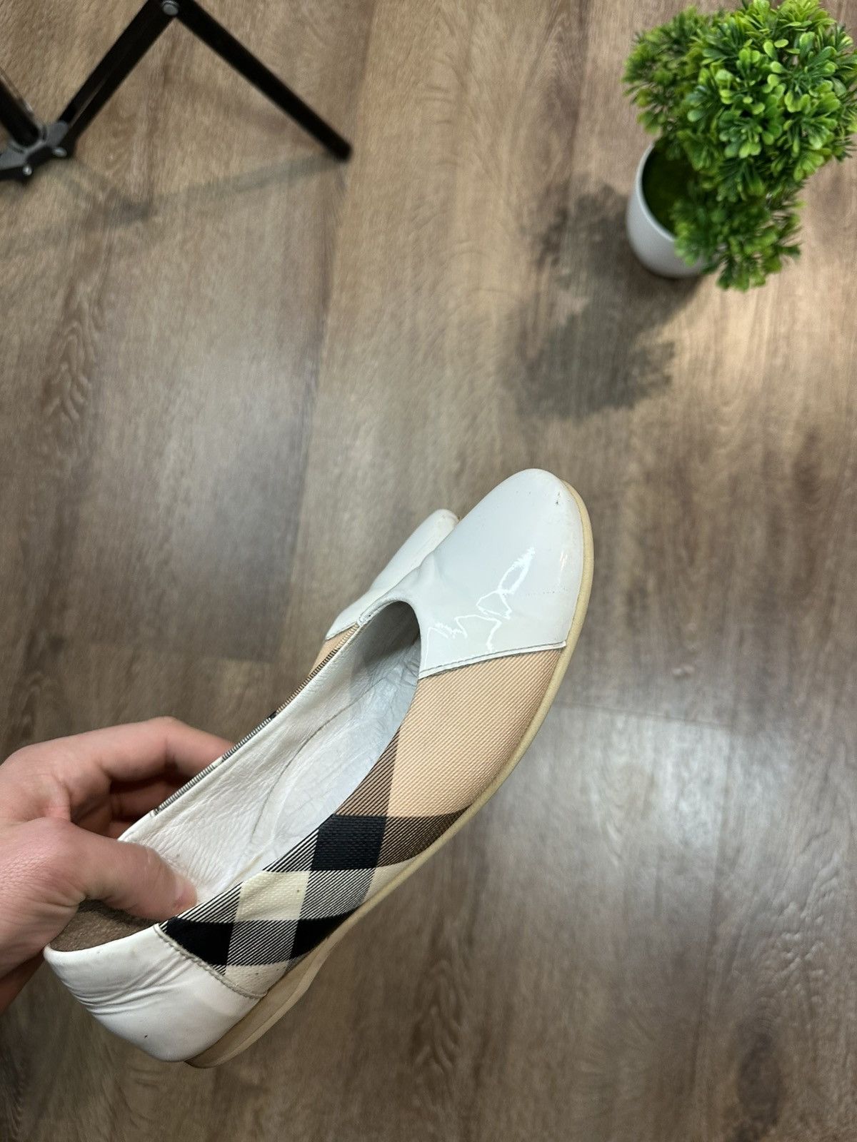 Burberry Burberry Check Pattern Ballet Flats Patent Leather Size US 5 / IT 35 - 5 Thumbnail