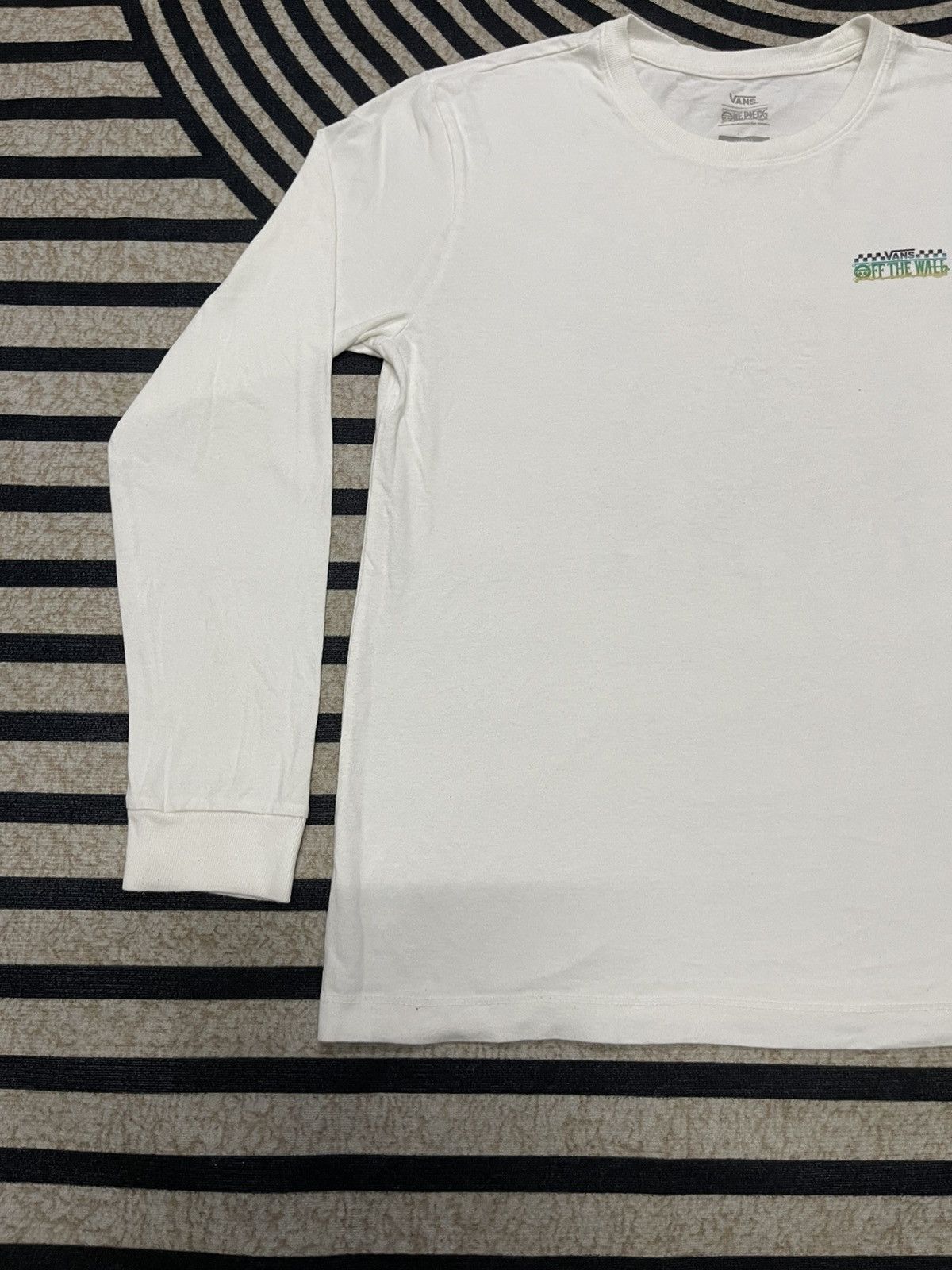Vans Y2K VANS X ONE PIECE LONG SLEEVE TSHIRT ALL CHARACTERS Size US S / EU 44-46 / 1 - 3 Thumbnail