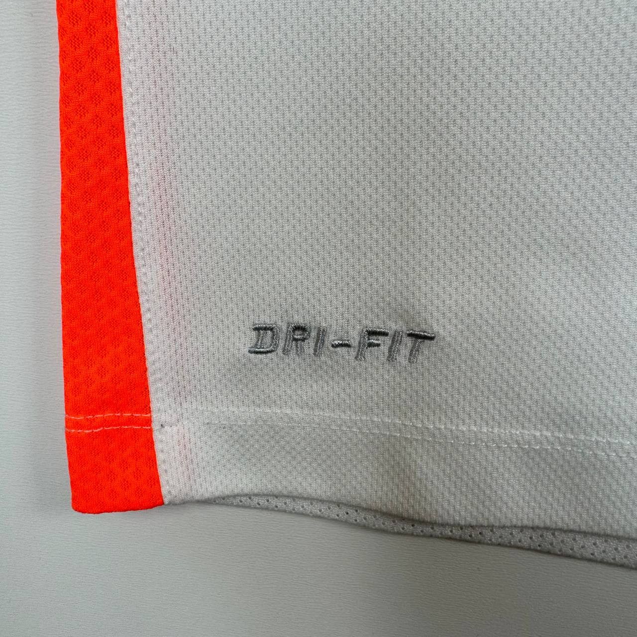 Nike Juventus Nike Training Shirt 2013-14 643622-100 Mens Size S Size US S / EU 44-46 / 1 - 4 Thumbnail