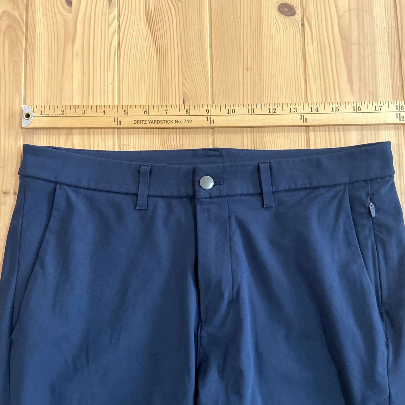 Lululemon Lululemon Mens Pants 33 Khaki Navy Blue Z5 Golf Commission Size US 33 - 3 Thumbnail