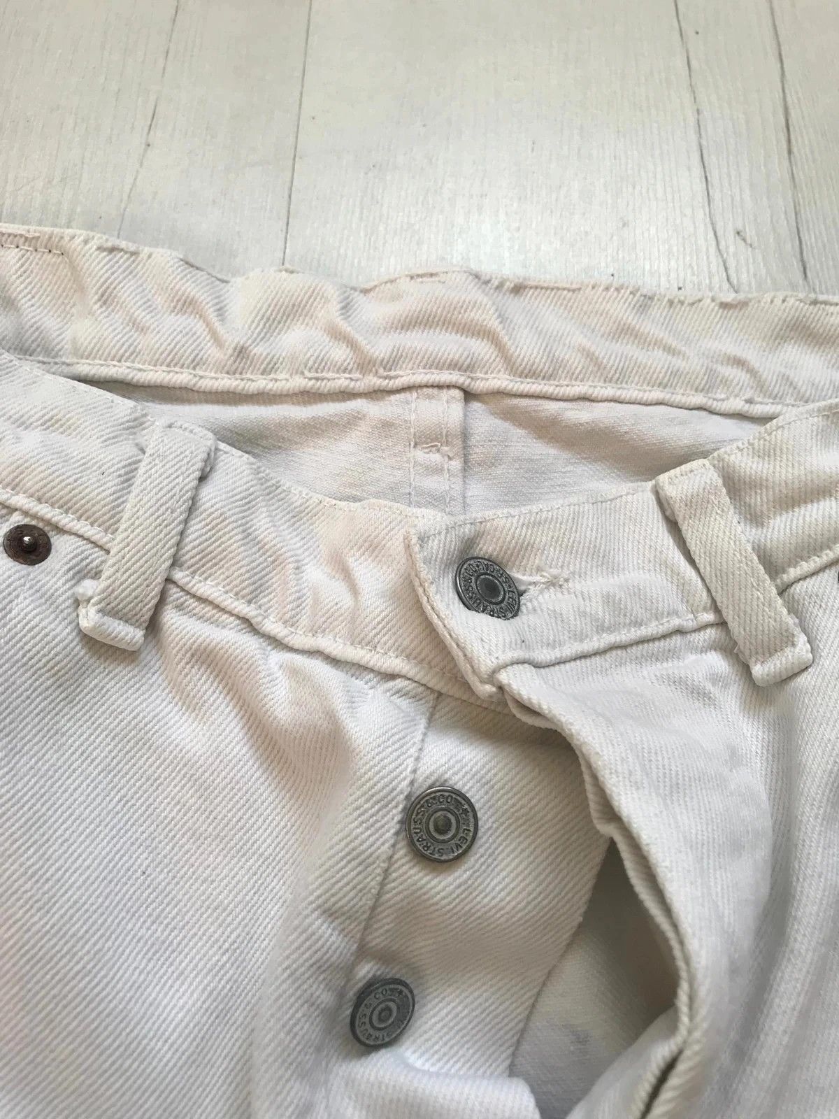 Levi's Levi's 80s Vintage White Denim White Tab Sz W 33 L 34 1983 Size US 33 - 8 Thumbnail
