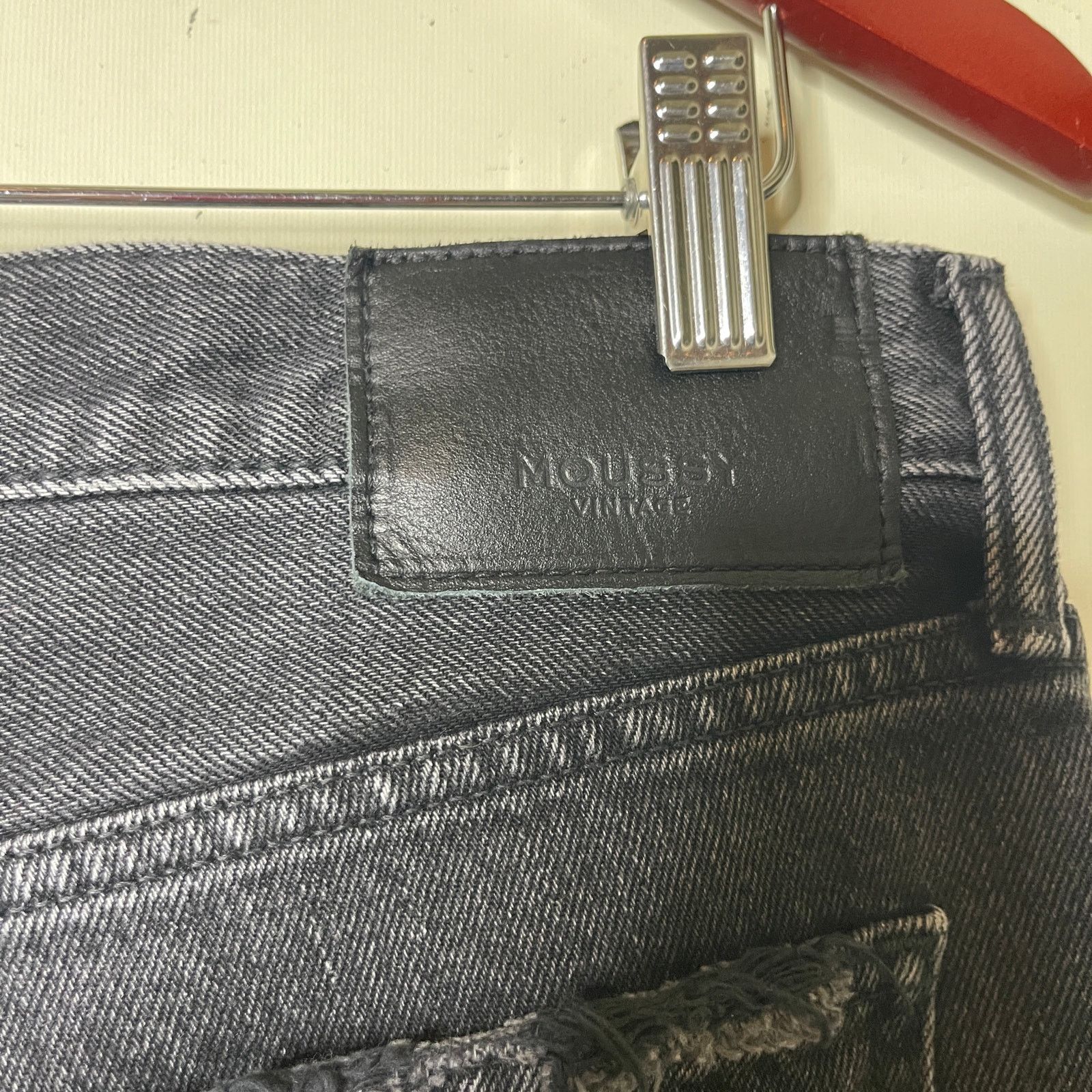MOUSSY Moussy Merry Tapered Mid Rise Faded Black Cropped Jeans 30 Size 30" / US 8 / IT 44 - 10 Thumbnail