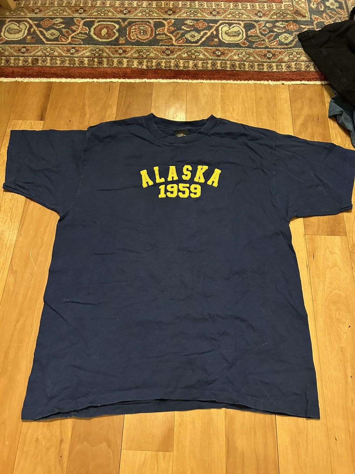 Vintage Vintage Alaska Tshirt Size US L / EU 52-54 / 3 - 1 Thumbnail