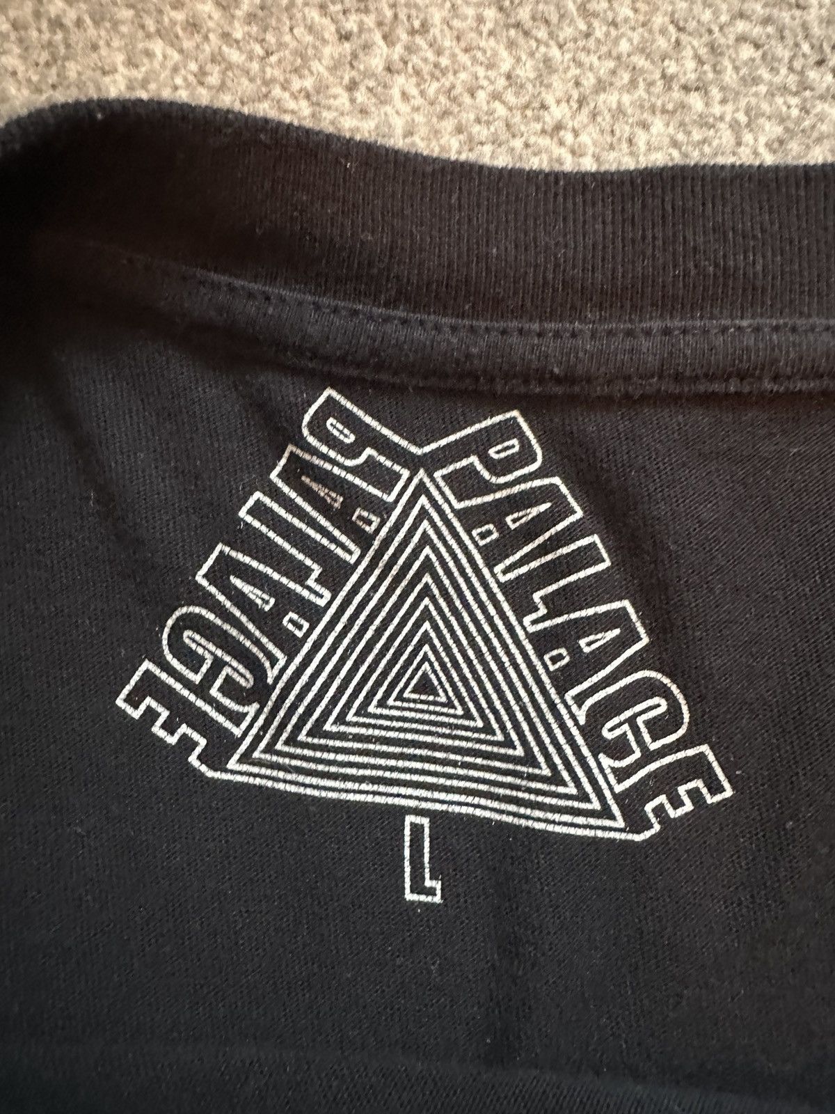 Palace Palace cigarette triferg L/S tee SS2016 Size US L / EU 52-54 / 3 - 3 Thumbnail