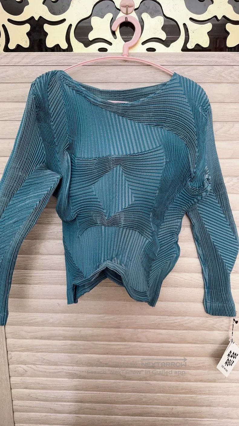 Issey Miyake Issey Miyake Bud Top Size S / US 4 / IT 40 - 2 Thumbnail