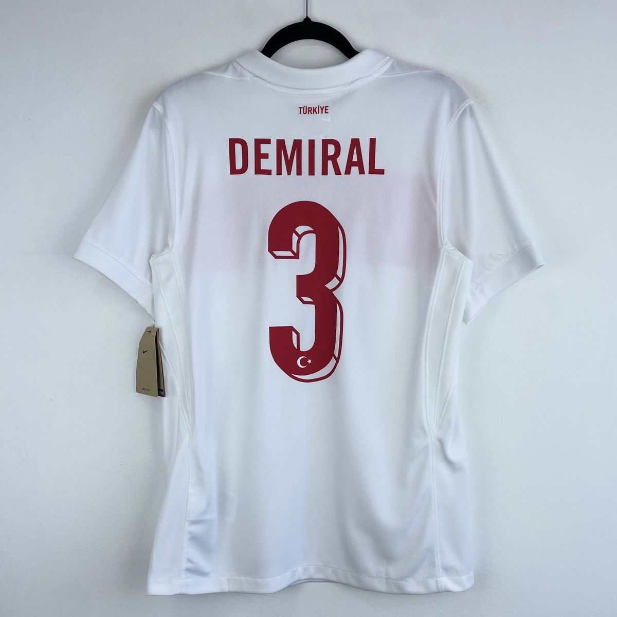 Nike Turkey Merih Demiral Nike Jersey Shirt Men 2024/2025 size S Size US S / EU 44-46 / 1 - 1 Thumbnail