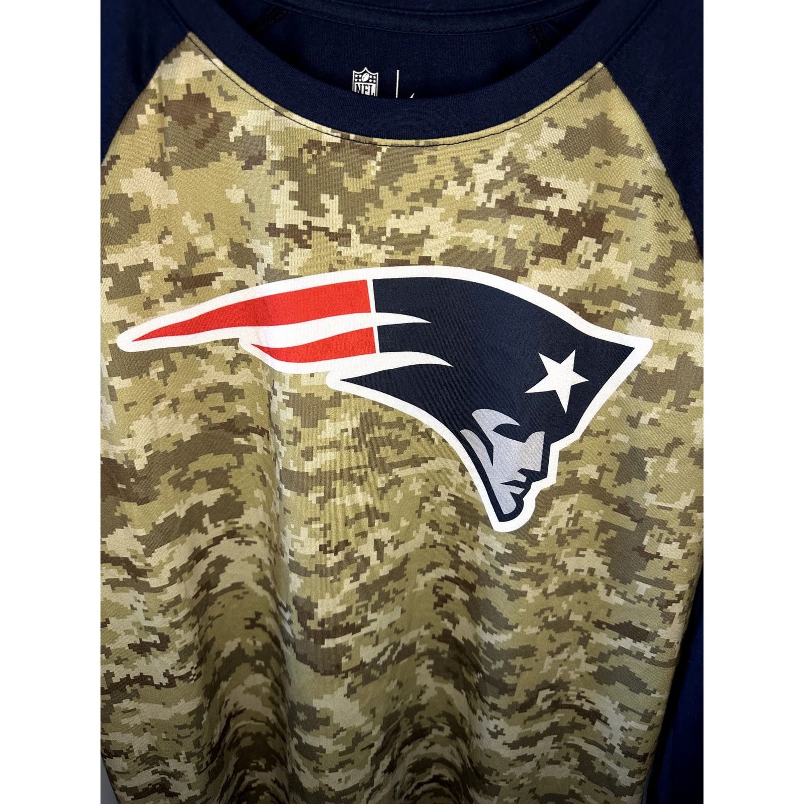 Nike NIKE New England Patriots 3/4 Sleeve Salute To Service Tee M Size M / US 6-8 / IT 42-44 - 3 Thumbnail