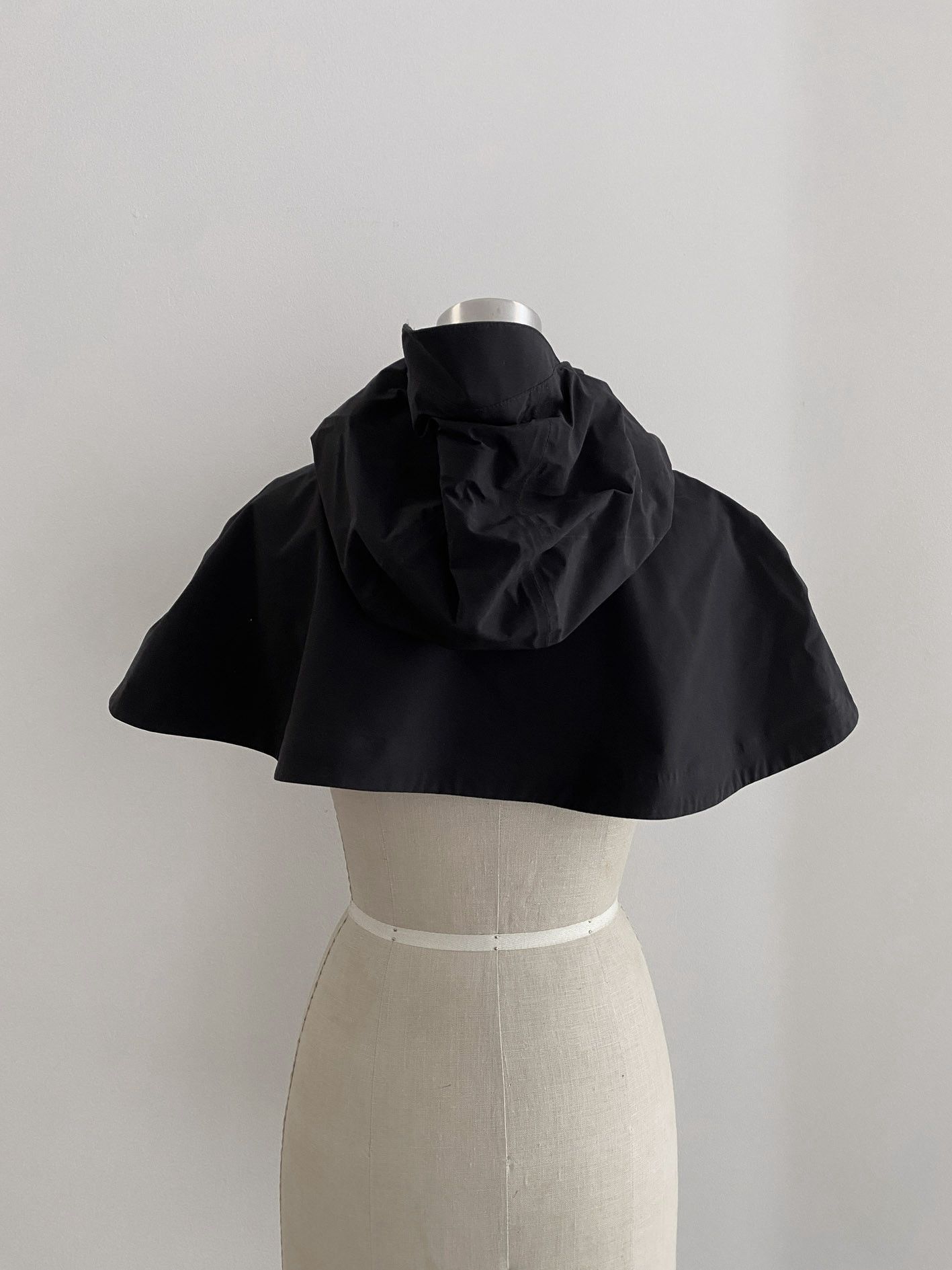 F/CE F/CE short cropped cape Size US M / EU 48-50 / 2 - 5 Thumbnail