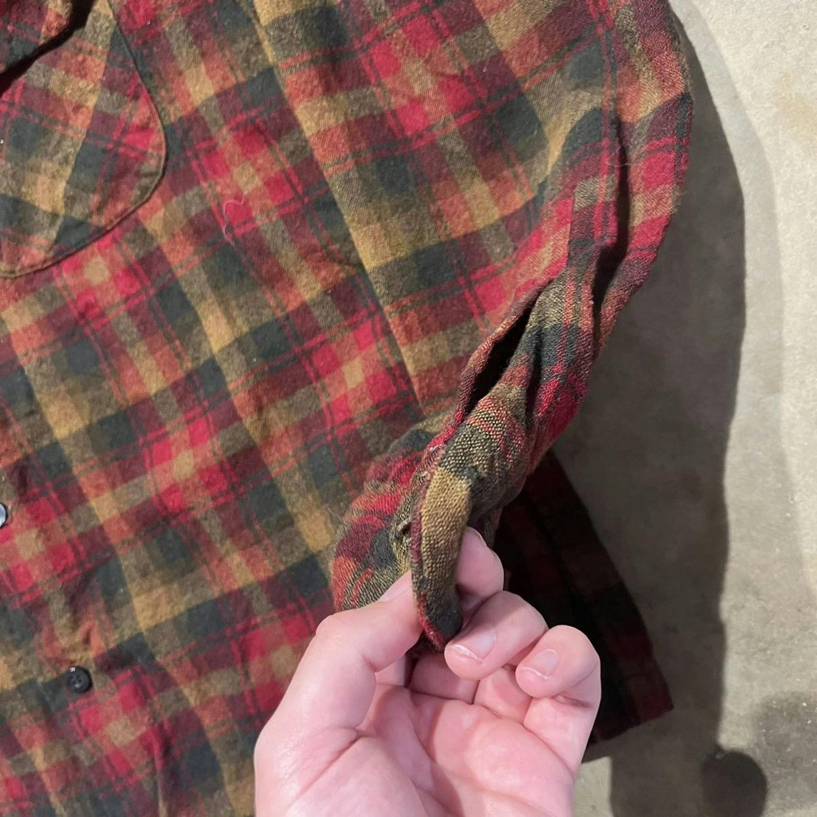 Pendleton × Vintage Vintage 60s Pendleton Red Plaid Loop Collar Wool Shirt Size US M / EU 48-50 / 2 - 2 Thumbnail