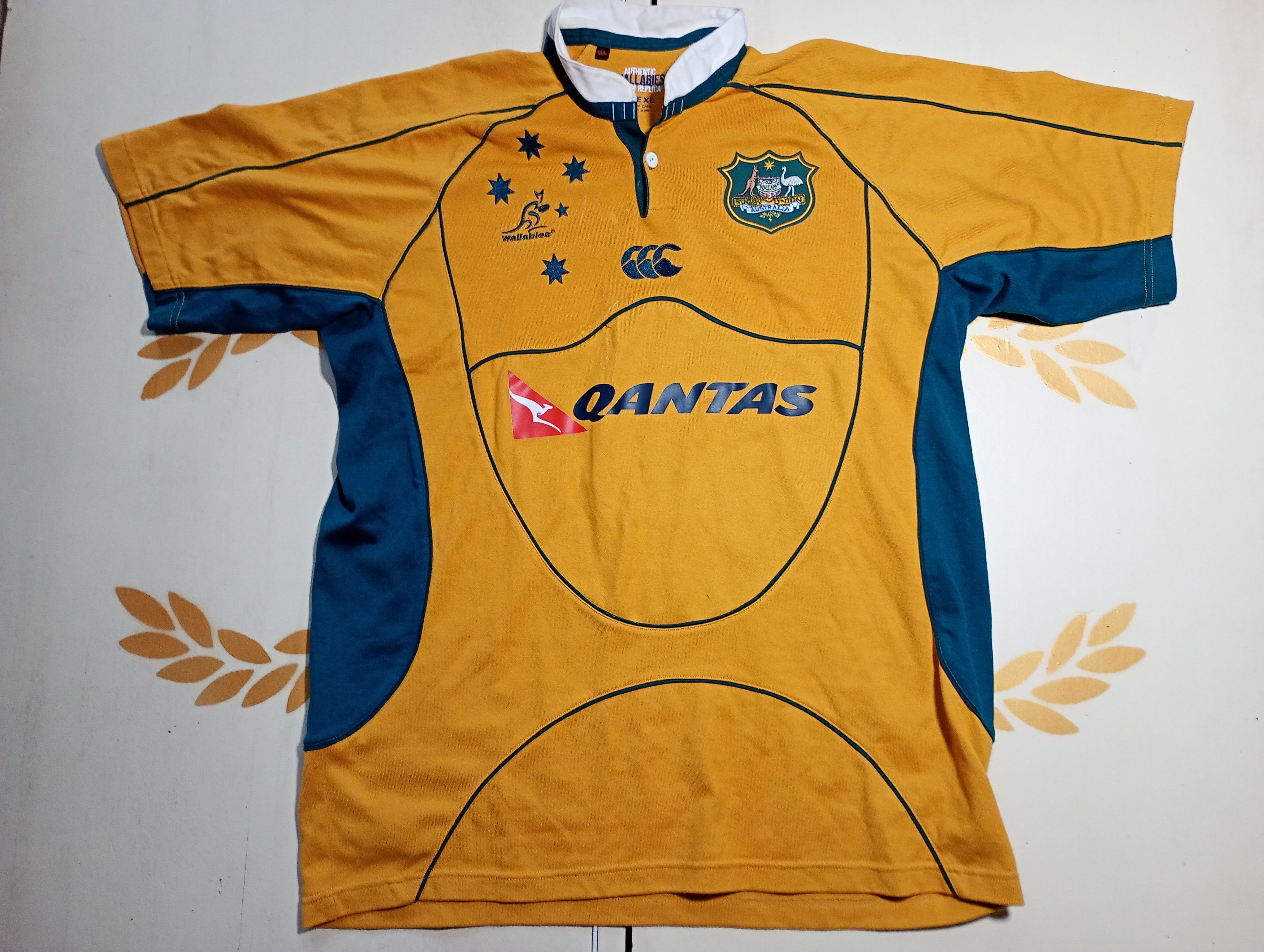 Canterbury of New Zealand Canterbury Wallabies Australia Rugby Shirt 2008 Size US XL / EU 56 / 4 - 2 Thumbnail
