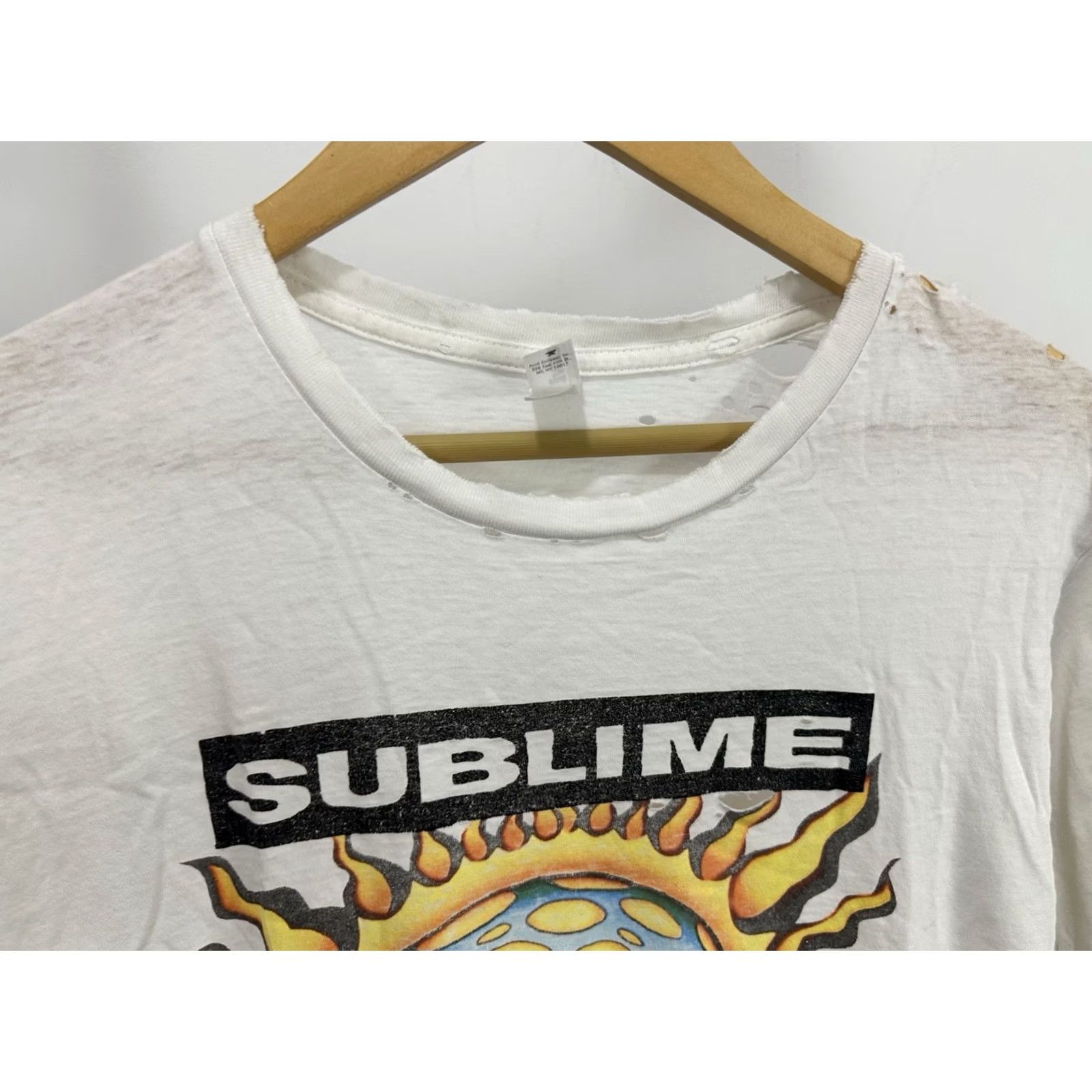Anvil VTG Sublime 40oz to Freedom Thrashed Cheese Distressed Worn Band T-Shirt L Mens Clothing White(Adult) T-Shirt Grunge 90s Boys Girls Size US L / EU 52-54 / 3 - 7 Thumbnail