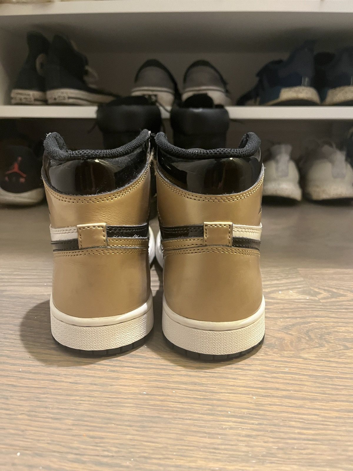 Jordan Brand Jordan 1 Gold Toe Size US 5.5 / EU 38 - 5 Thumbnail