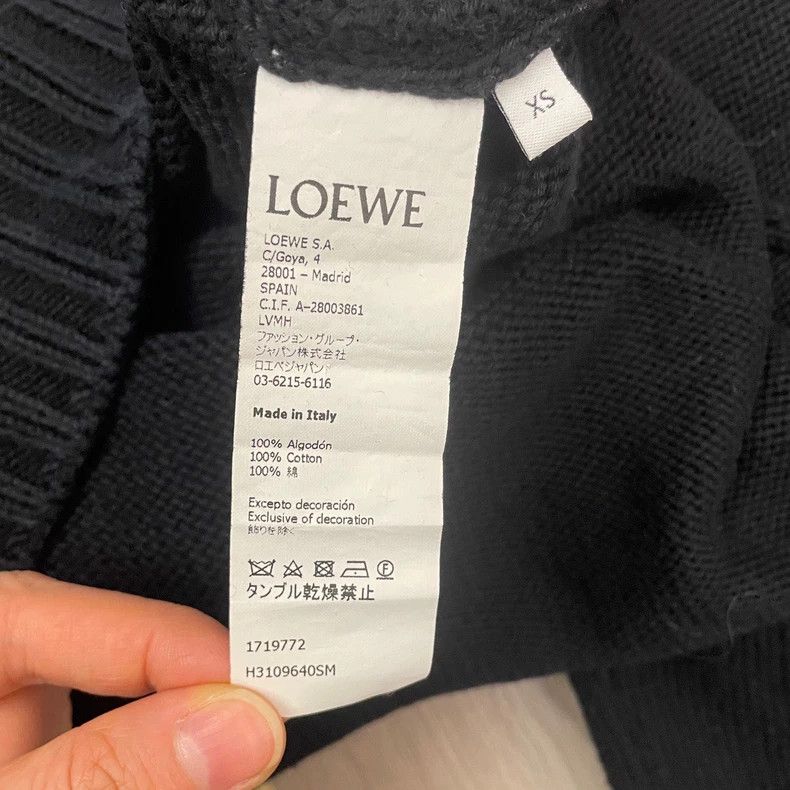 Loewe loewe Black tassel logo round-neck knitted sweater 2506-Nex Size US XS / EU 42 / 0 - 6 Thumbnail