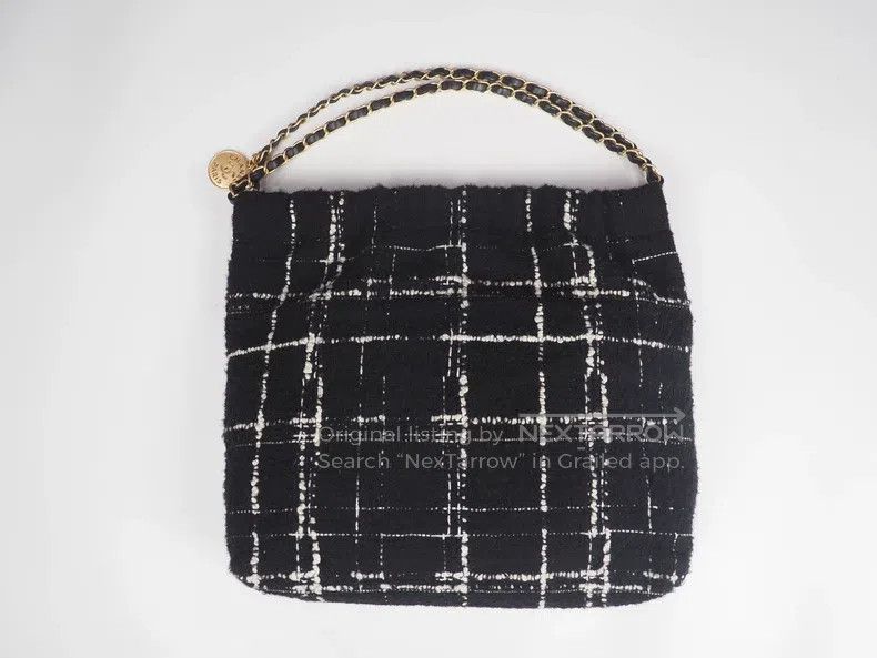 Chanel Chanel Black and White Herringbone 22BAG Medium Size Color Size ONE SIZE - 3 Thumbnail