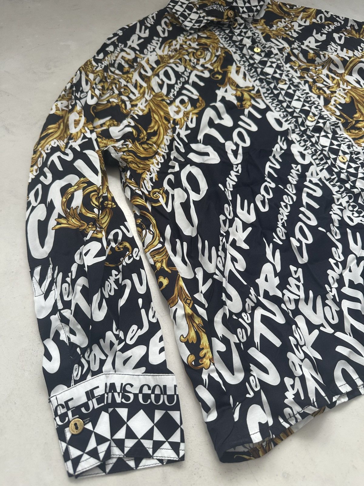 Versace × Versace Jeans Couture Versace Jeans Couture viscose all over print shirt with tags Size M / US 6-8 / IT 42-44 - 4 Thumbnail