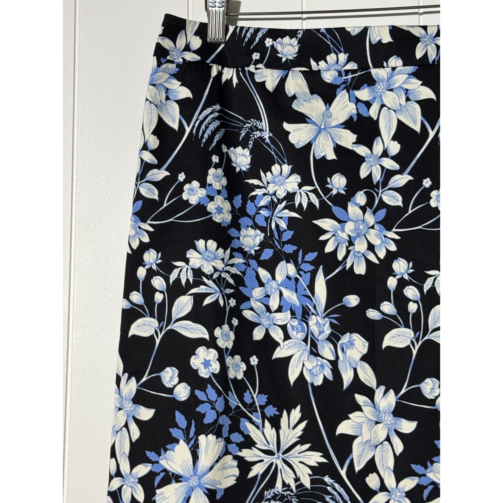 Other Talbots Floral Sateen Pencil Knee Length Skirt Petite 12 Size 34" / US 12 / IT 48 - 5 Thumbnail
