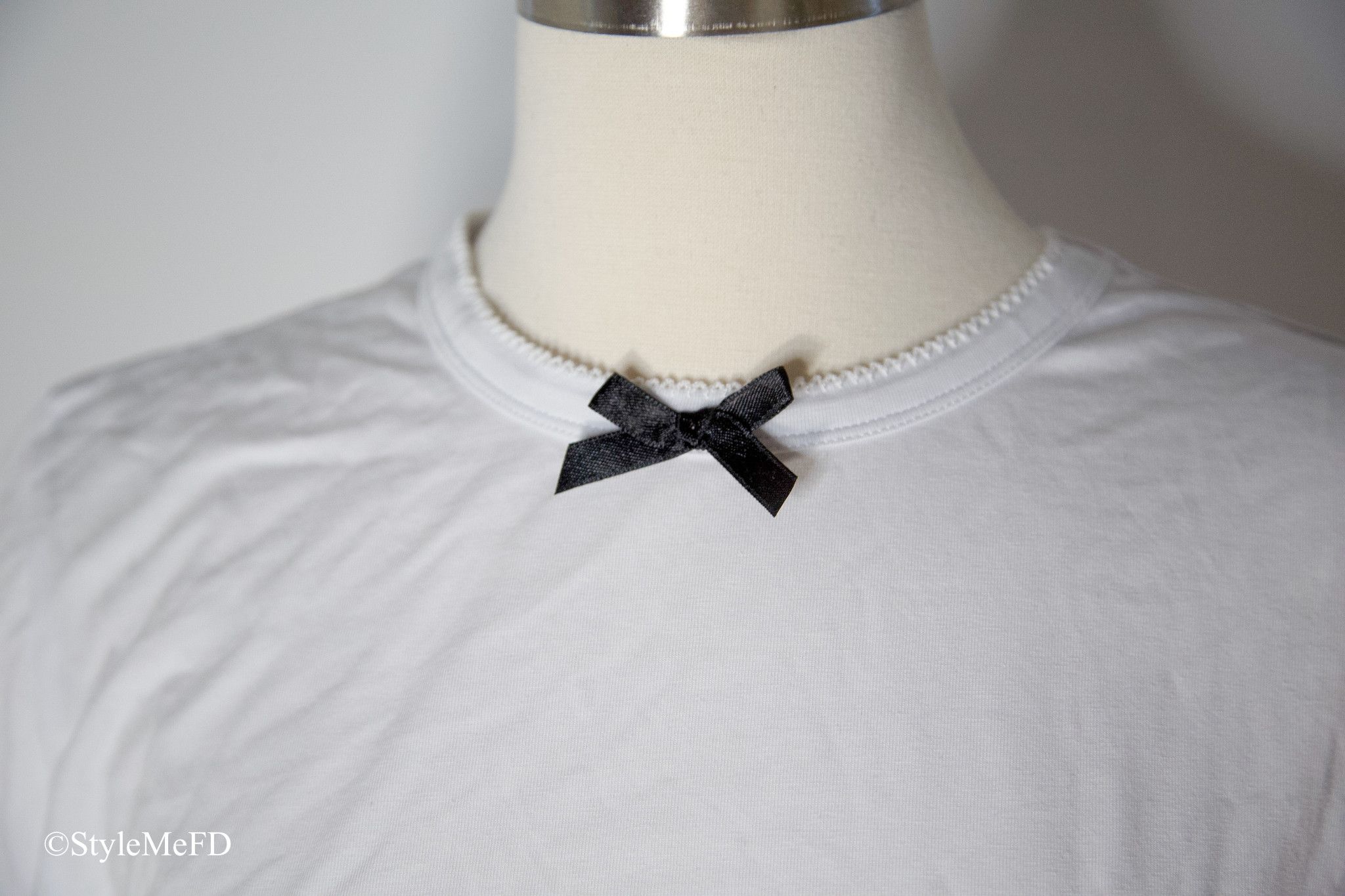 Other CARO Editions "Caro" Black Bow T-Shirt Size XL / US 12-14 / IT 48-50 - 6 Thumbnail