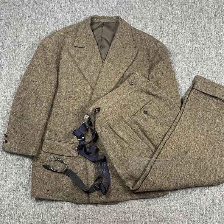 Vintage Brown Tweed Two. Size US XXL / EU 58 / 5 - 1 Thumbnail