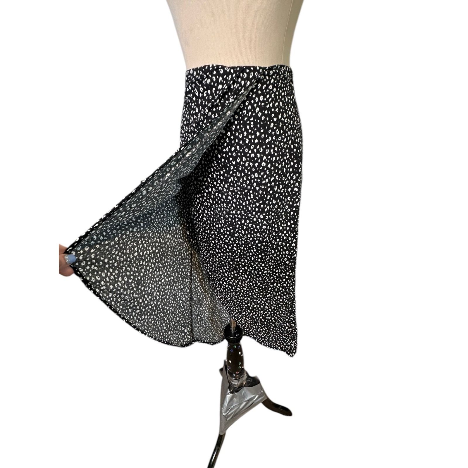 Other Urban Romantics black white faux wrap midi skirt size Large Size 34" / US 12 / IT 48 - 5 Thumbnail
