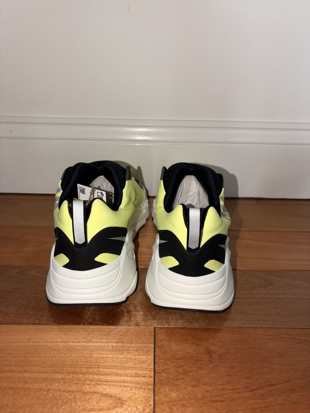 Yeezy Yeezy 700 MNVN Laceless Size US 8.5 / EU 41-42 - 3 Thumbnail