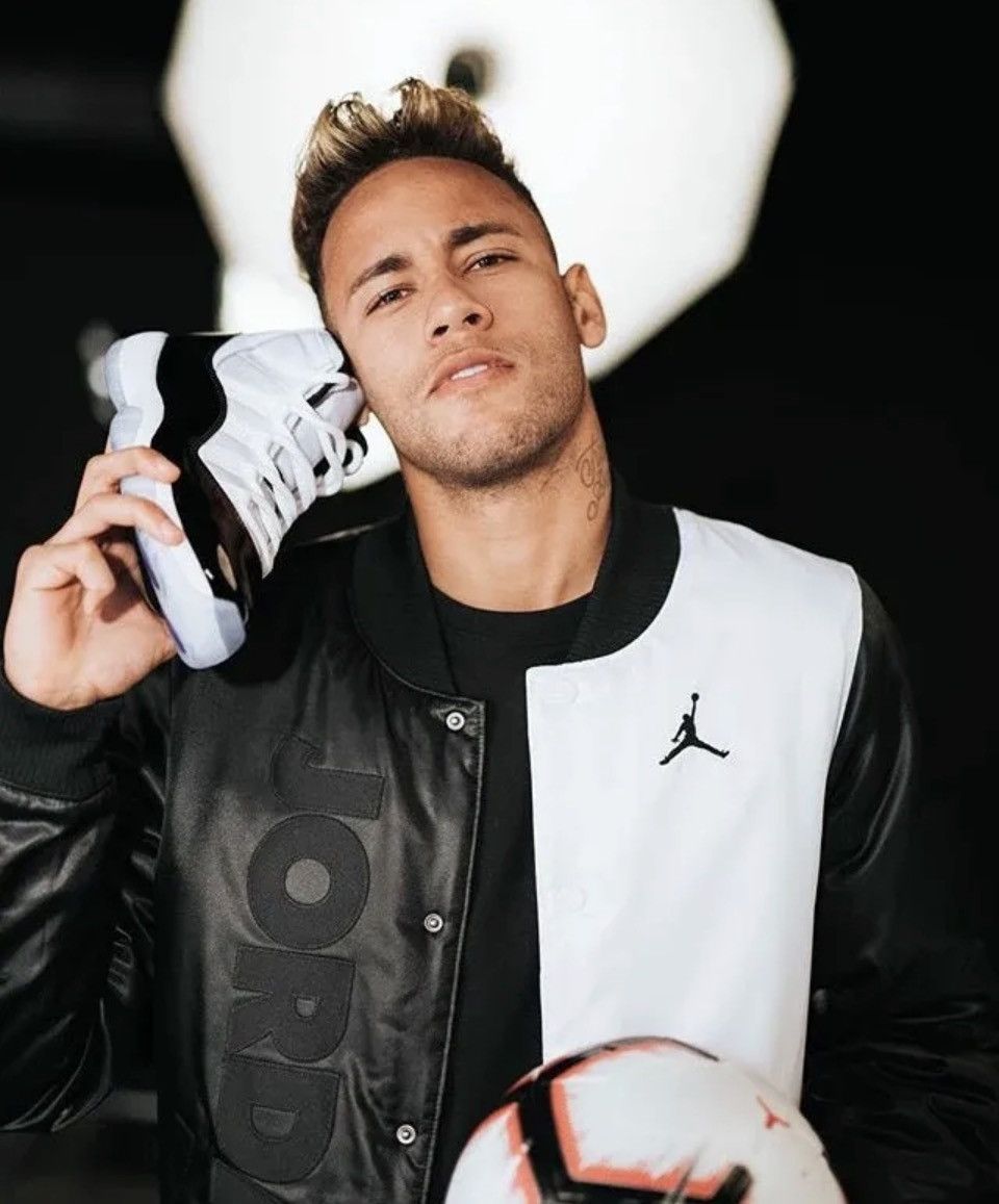 Jordan Brand Jordan LGC AJ11 "Concord" Bomber Jacket Black/White XXL Size US XXL / EU 58 / 5 - 10 Thumbnail