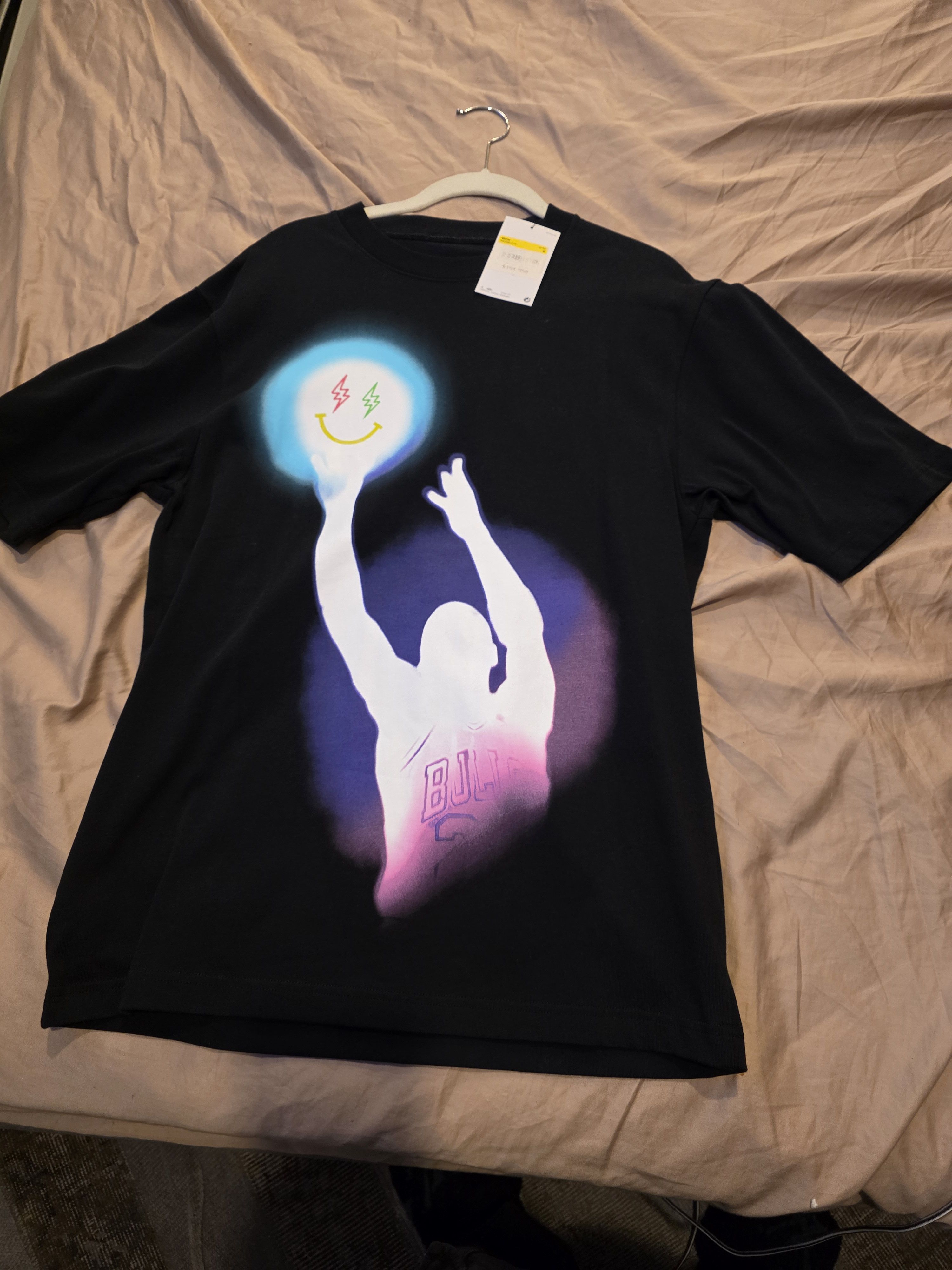 Nike Nike x Jbalvin Collection Sz S oversized New With Tags Size US S / EU 44-46 / 1 - 1 Thumbnail