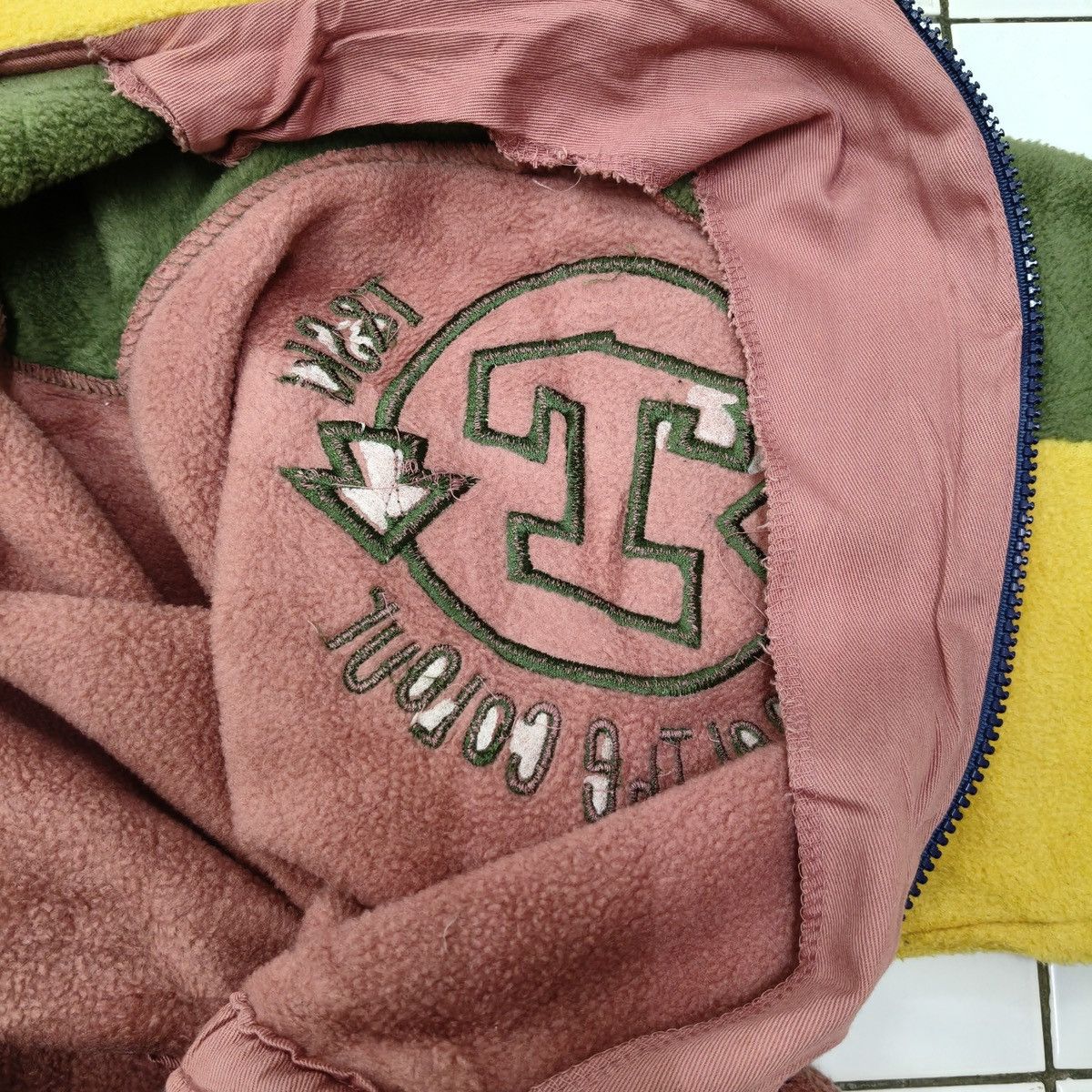 Vintage Vintage T&Ski New Zealand 90's Fleece Hoodie Size US XS / EU 42 / 0 - 12 Thumbnail