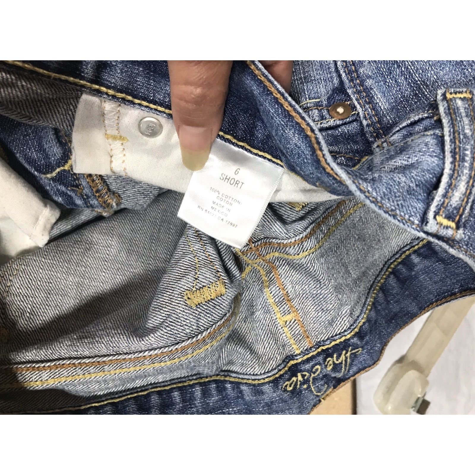 Old Navy VINTAGE? No — Old Navy Diva Jeans Bootcut Denim Women’s Short Size 6 Blue Jeans 5-Pocket Stretch Regular Fit Women’s Jean Size 28" / US 6 / IT 42 - 3 Thumbnail