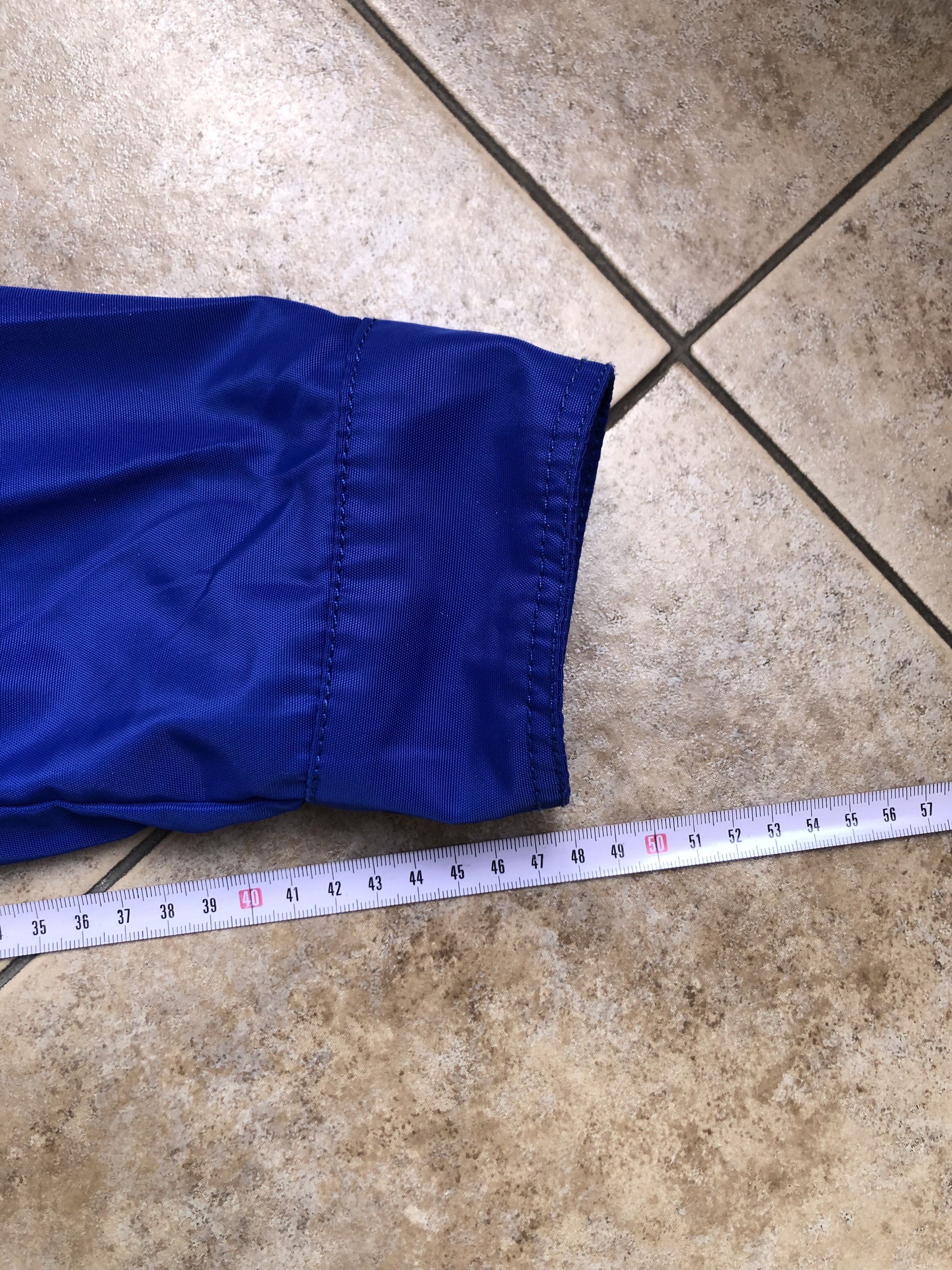 Moncler Moncler Big Logo Blue Lightweight Jacket Size 3 Size US L / EU 52-54 / 3 - 11 Thumbnail