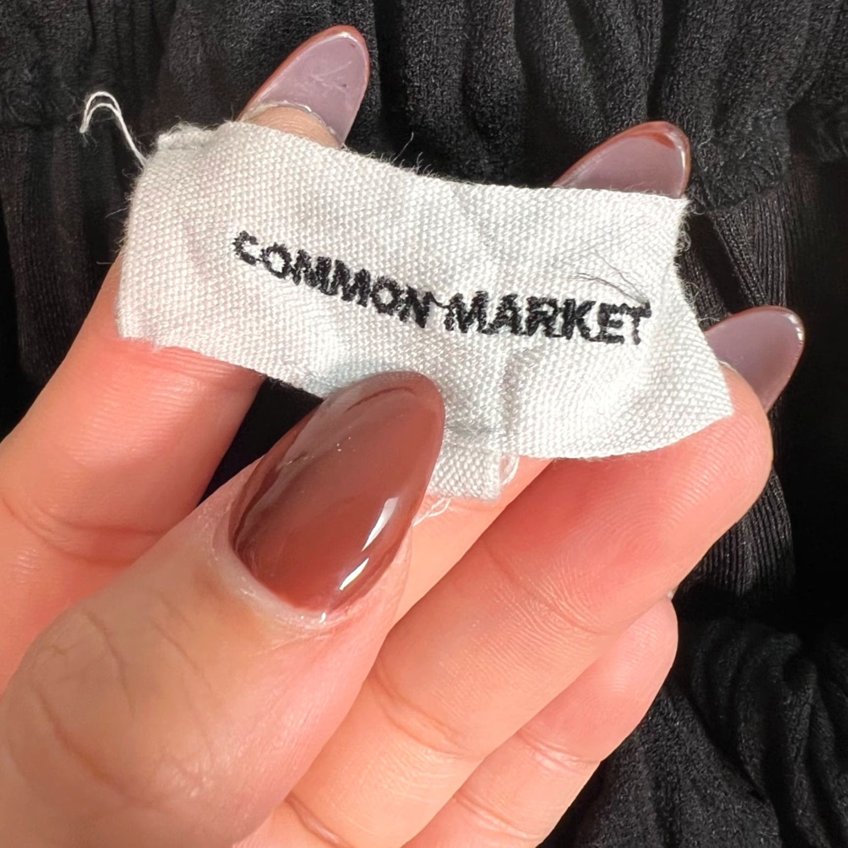 Market VINTAGE Common Market Womens Small Black Pleated Elastic Waist Pants 100% Polyester Size 28" / US 6 / IT 42 - 3 Thumbnail