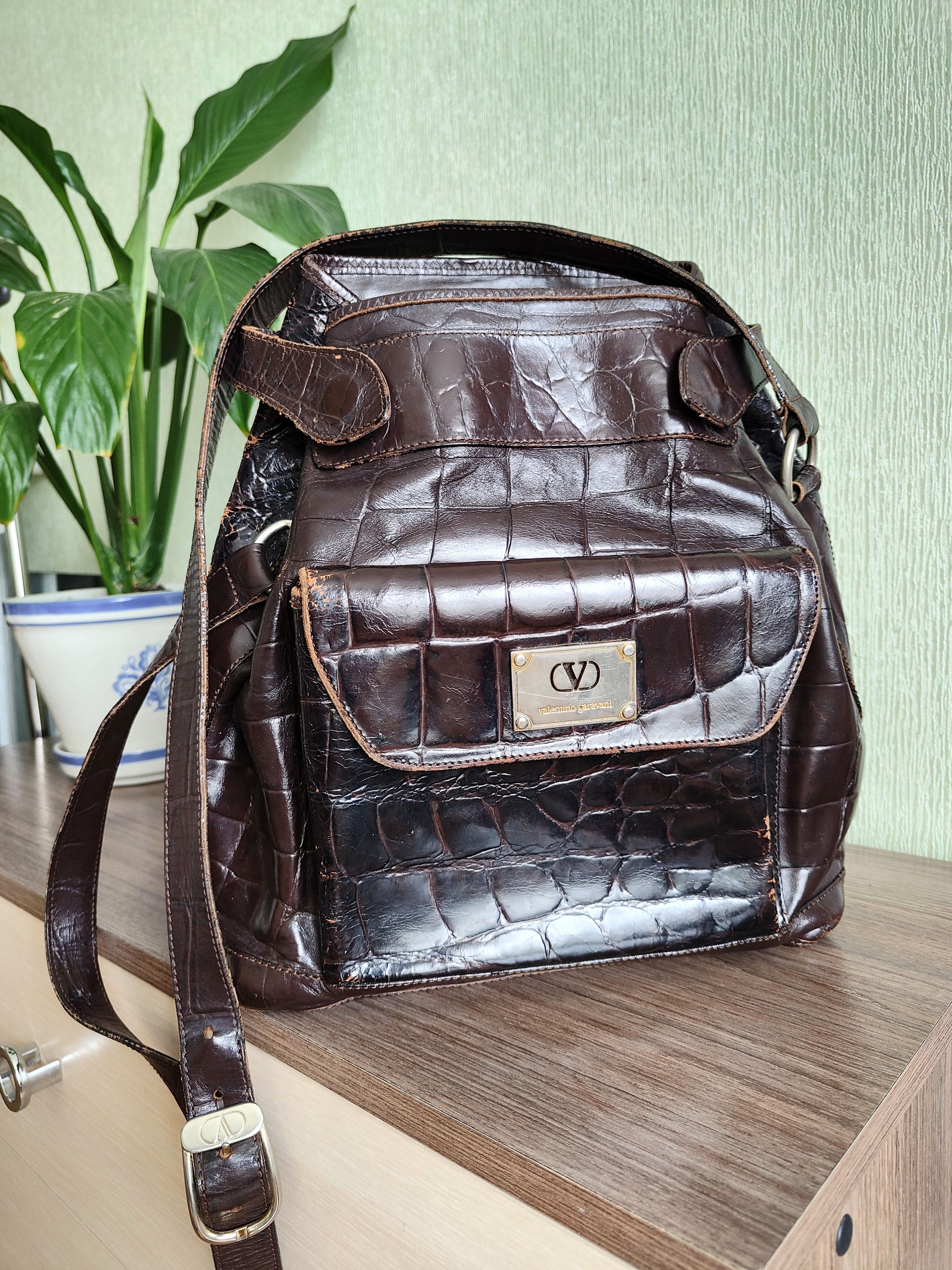 Valentino Valentino Garavani Vintage Leather Bag Shoulder Bag VLTN Size ONE SIZE - 24 Thumbnail