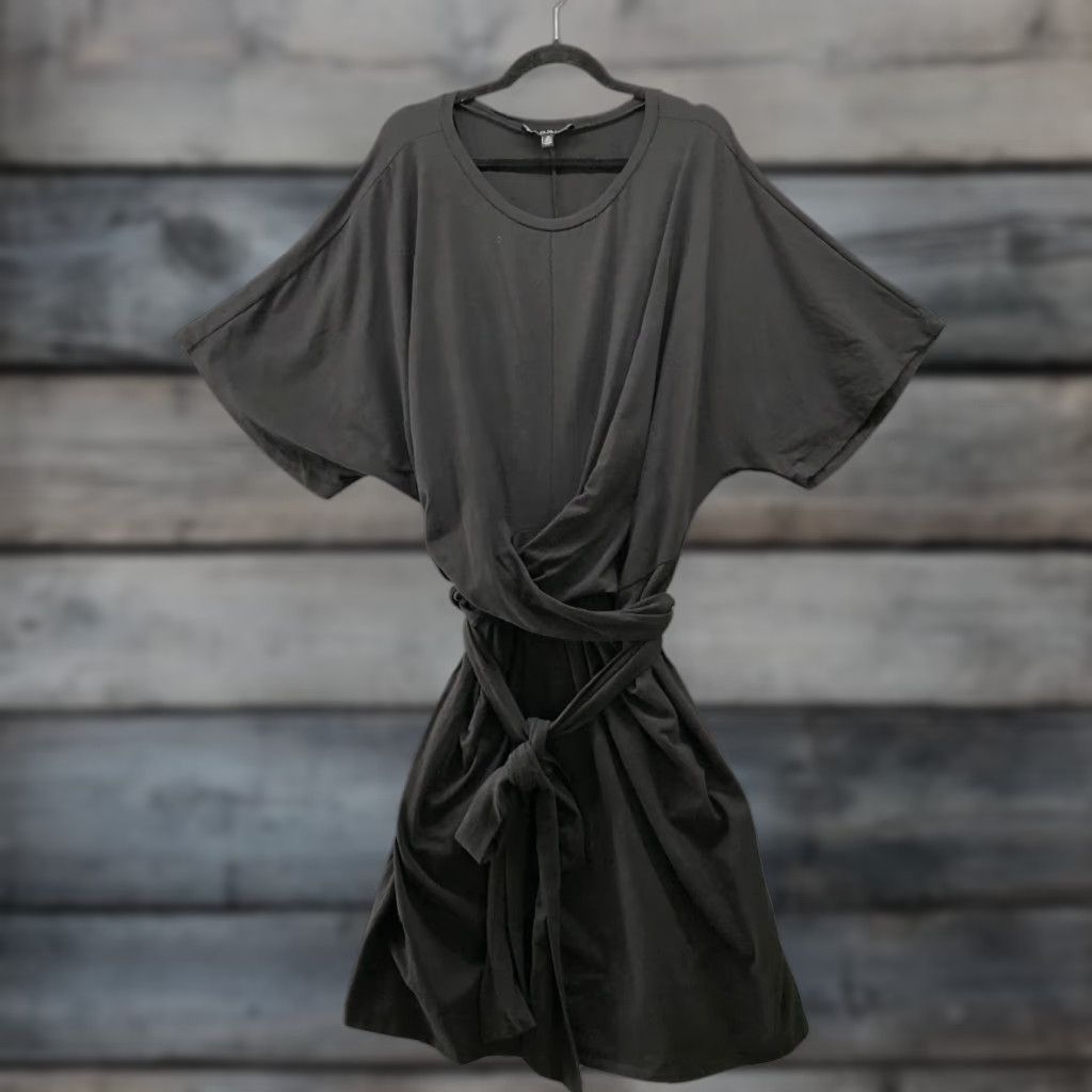 Vintage Eloquii Cross Front Flutter Sleeve Dress Womens 24 Black Knee Length Crew Neck A-Line Knit Solid Short Dolman Sleeve Plus Size Size 4XL / US 24-26 - 1 Thumbnail