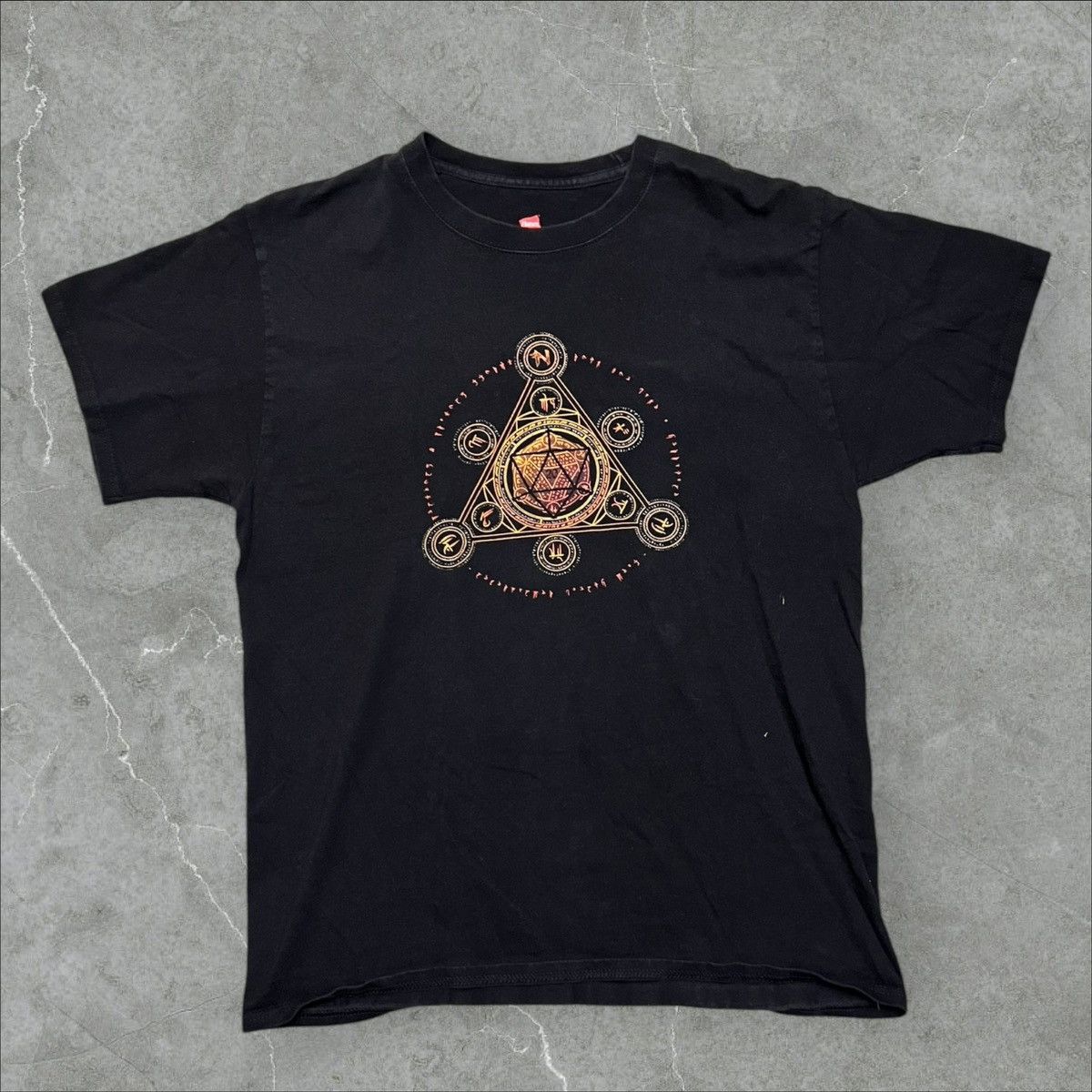 Vintage × basketcase gallery Vintage Dungeons & Dragons Neverwinter Staff Team Size US M / EU 48-50 / 2 - 1 Thumbnail