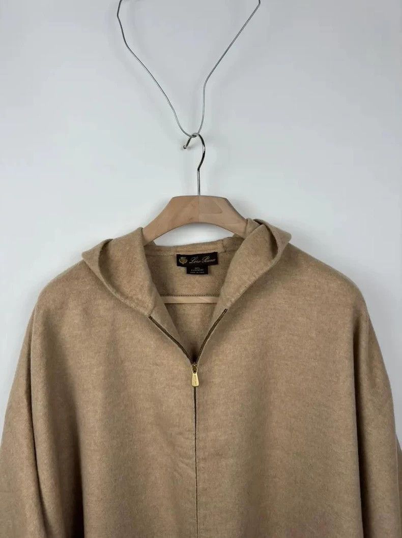 Loro Piana LORO PIANA She's wearing a cashmere cardigan Size S / US 4 / IT 40 - 3 Thumbnail