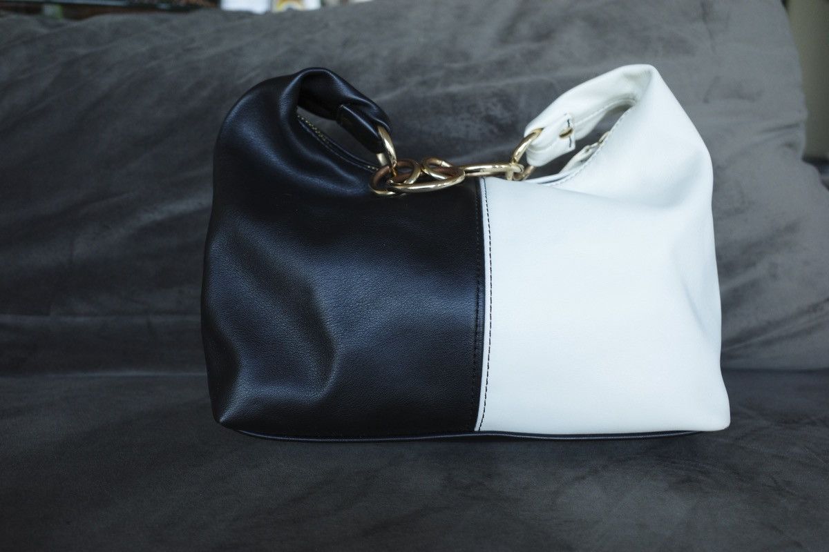 Urban Outfitters Urban outfitters black/white handle bag Size ONE SIZE - 1 Thumbnail