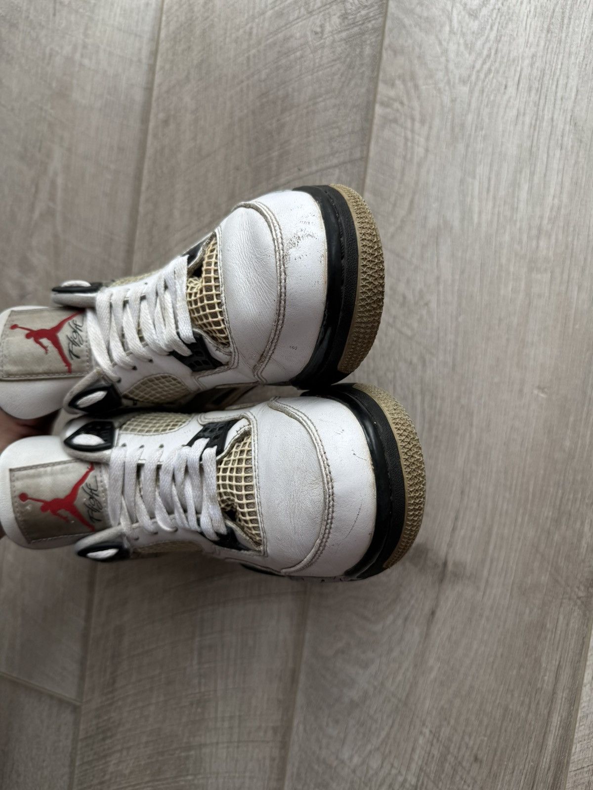 Jordan Brand Jordan 4 Retro OG Mid White Cement 840606-192 size 41 us 8 Size US 8 / EU 41 - 13 Thumbnail