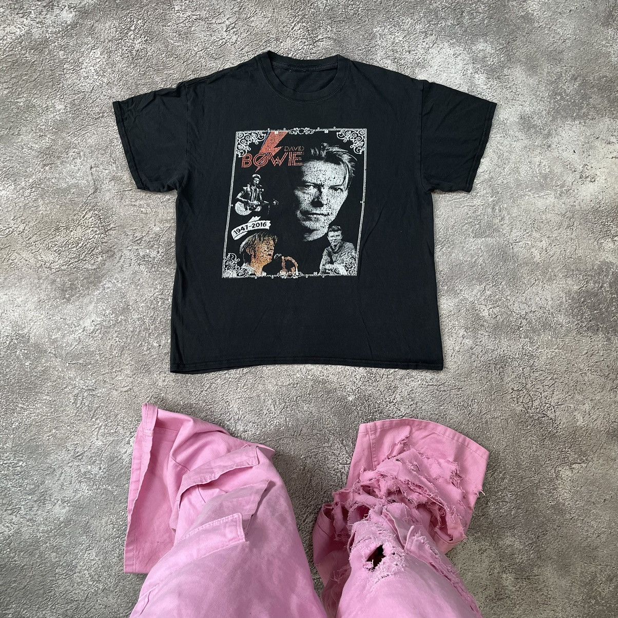 Vintage Vintage 2000s Graphic Tee Bowie Horror Punk Faded Black M Size US M / EU 48-50 / 2 - 1 Thumbnail