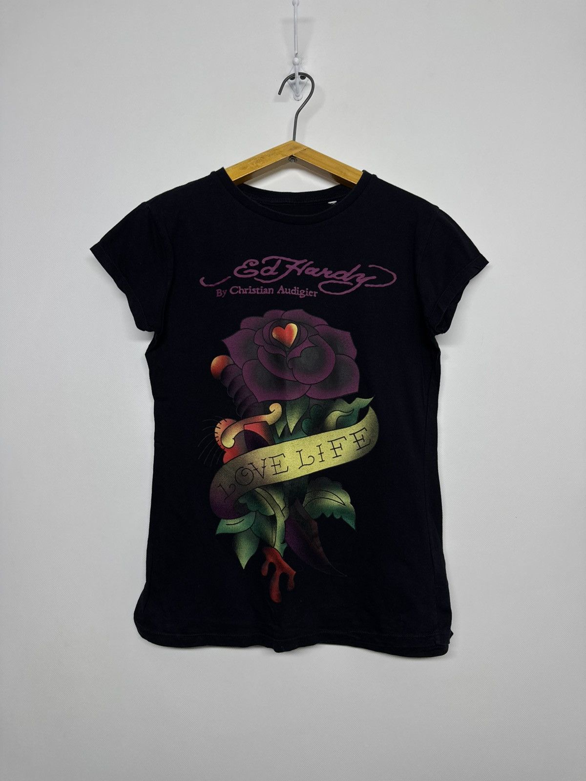 Ed Hardy Ed Hardy Surf Tribe Crazy Detailing Distressed T Shirt Size M / US 6-8 / IT 42-44 - 1 Thumbnail