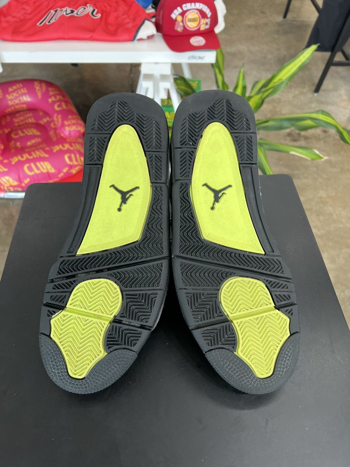 Jordan Brand Air Jordan 4 SE 95 Neon Sz. 12 (2020) Size US 12 / EU 45 - 9 Thumbnail