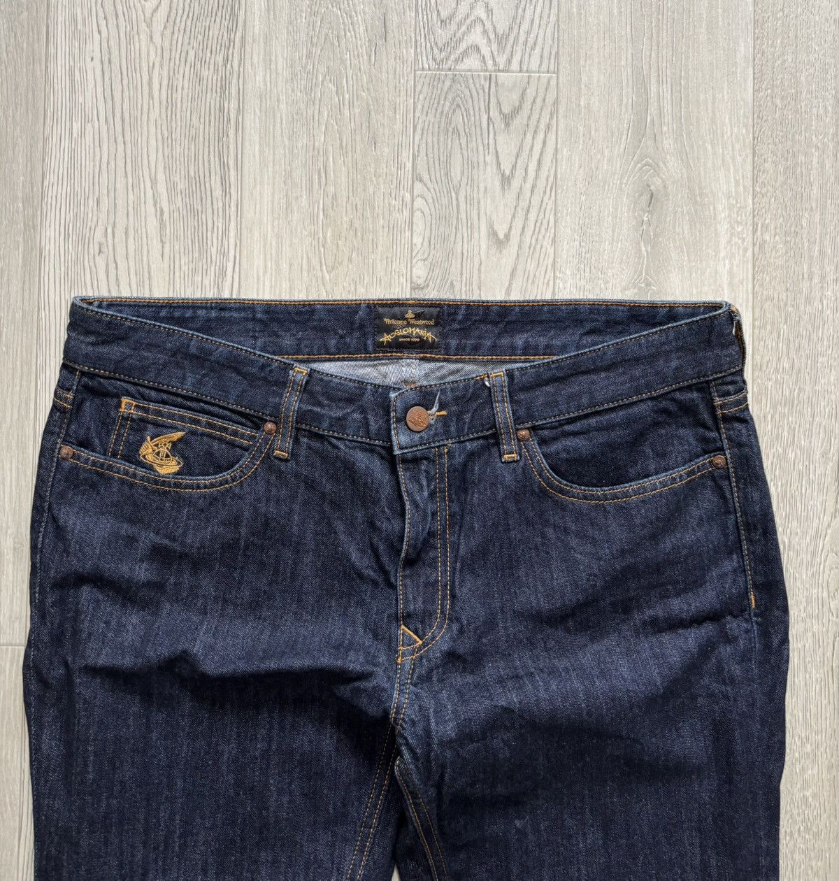 Designer × Vintage × Vivienne Westwood Vintage Vivienne Westwood Slim Jeans Big Logo Size US 32 / EU 48 - 3 Thumbnail