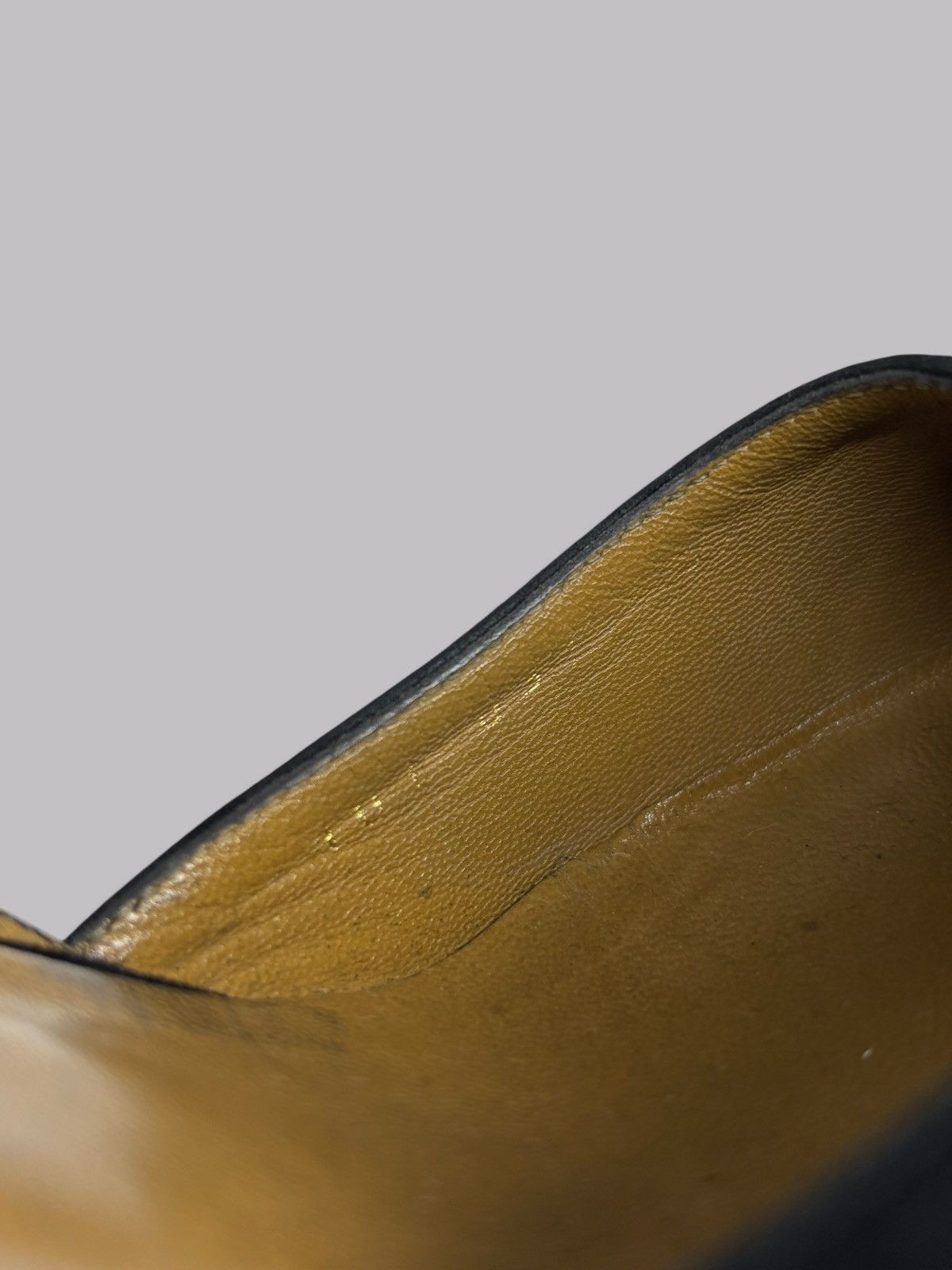 Gucci Vintage Gucci Tom Ford 2000s Rare D’Orsay Block Heel Suede Size US 9 / IT 39 - 19 Thumbnail