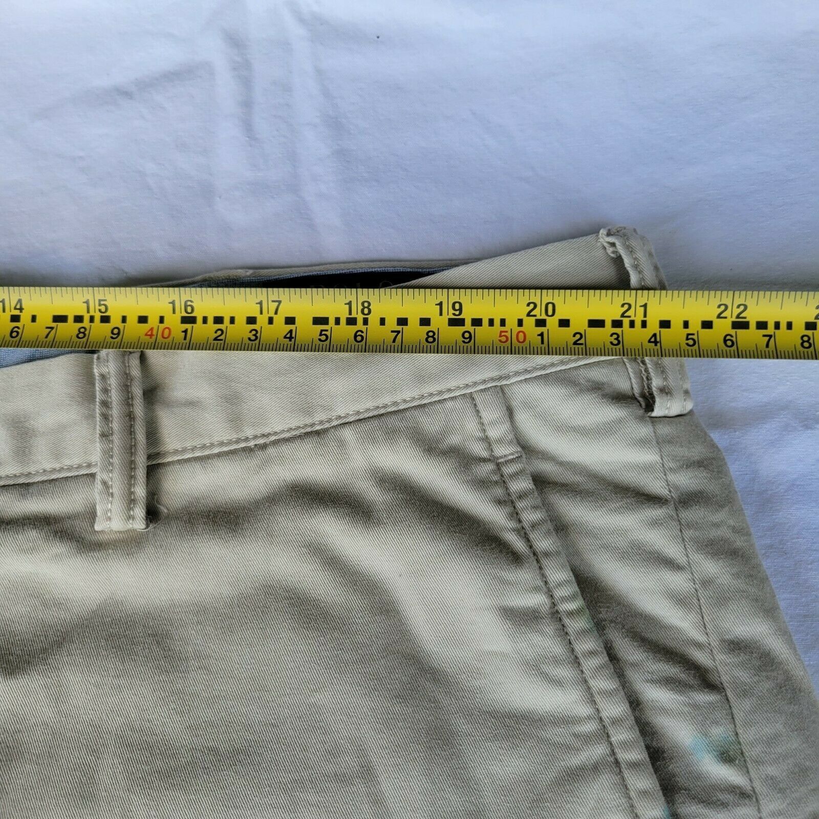 Lauren Ralph Lauren Men's Ralph Lauren Khaki Shorts. Size 42T***FLAWED **** Size US 42 / EU 58 - 12 Thumbnail