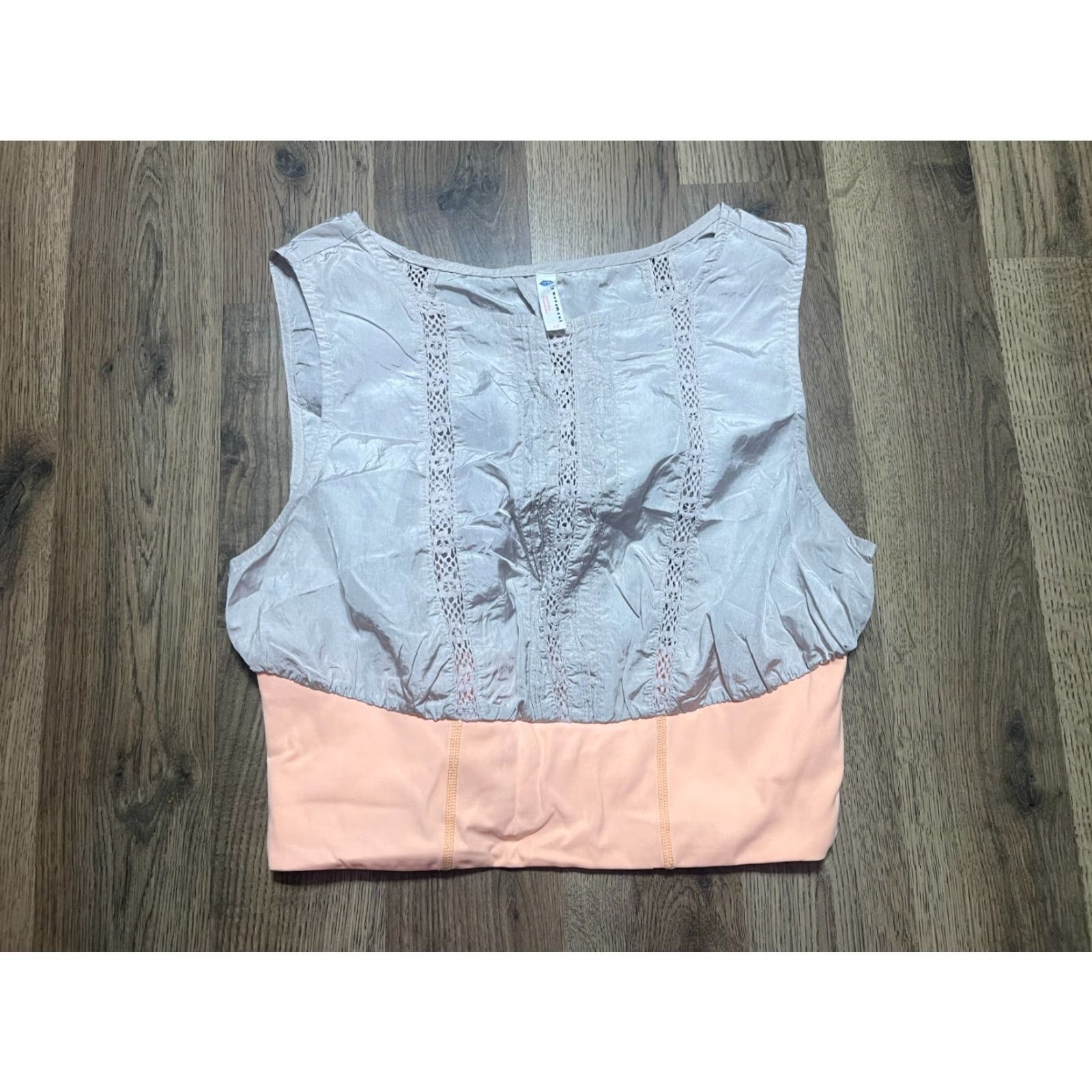 Free People VINTAGE? No. Free People Movement Tank Top Womens S Crop Top Athletic Grey Orange Casual (Note: actual optimized should be one line) Size S / US 4 / IT 40 - 2 Thumbnail