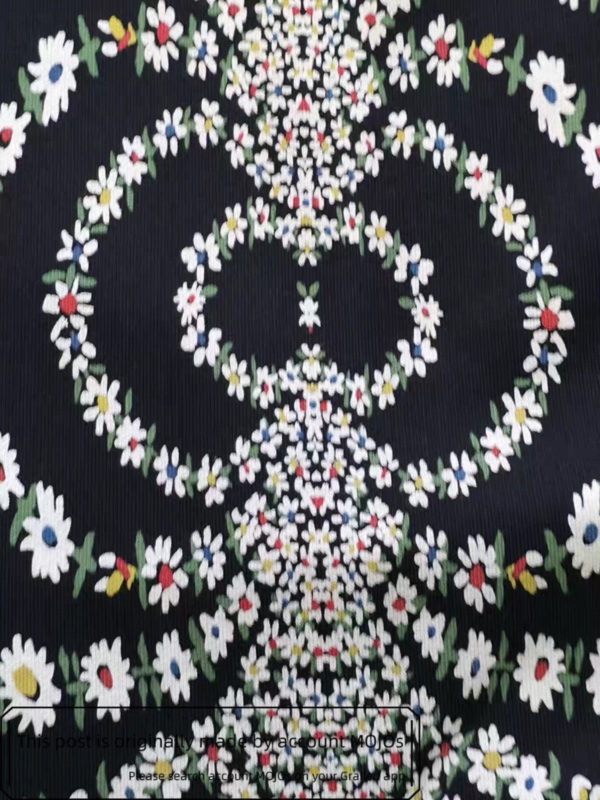 Givenchy Sz S Givenchy All Flower Print Hoodie mojos17319970573 Size US S / EU 44-46 / 1 - 3 Thumbnail