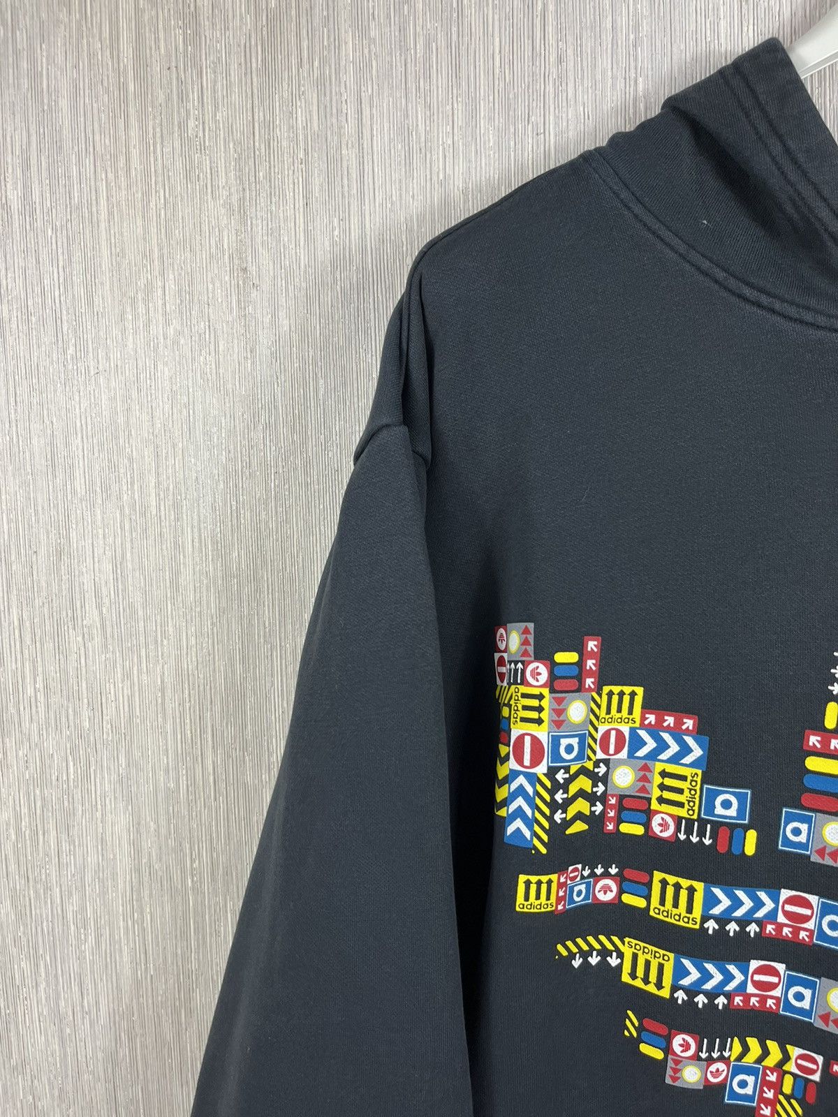 Adidas × Vintage Vintage Adidas y2k hoodie sweatshirt big logo road signs Size US L / EU 52-54 / 3 - 5 Thumbnail