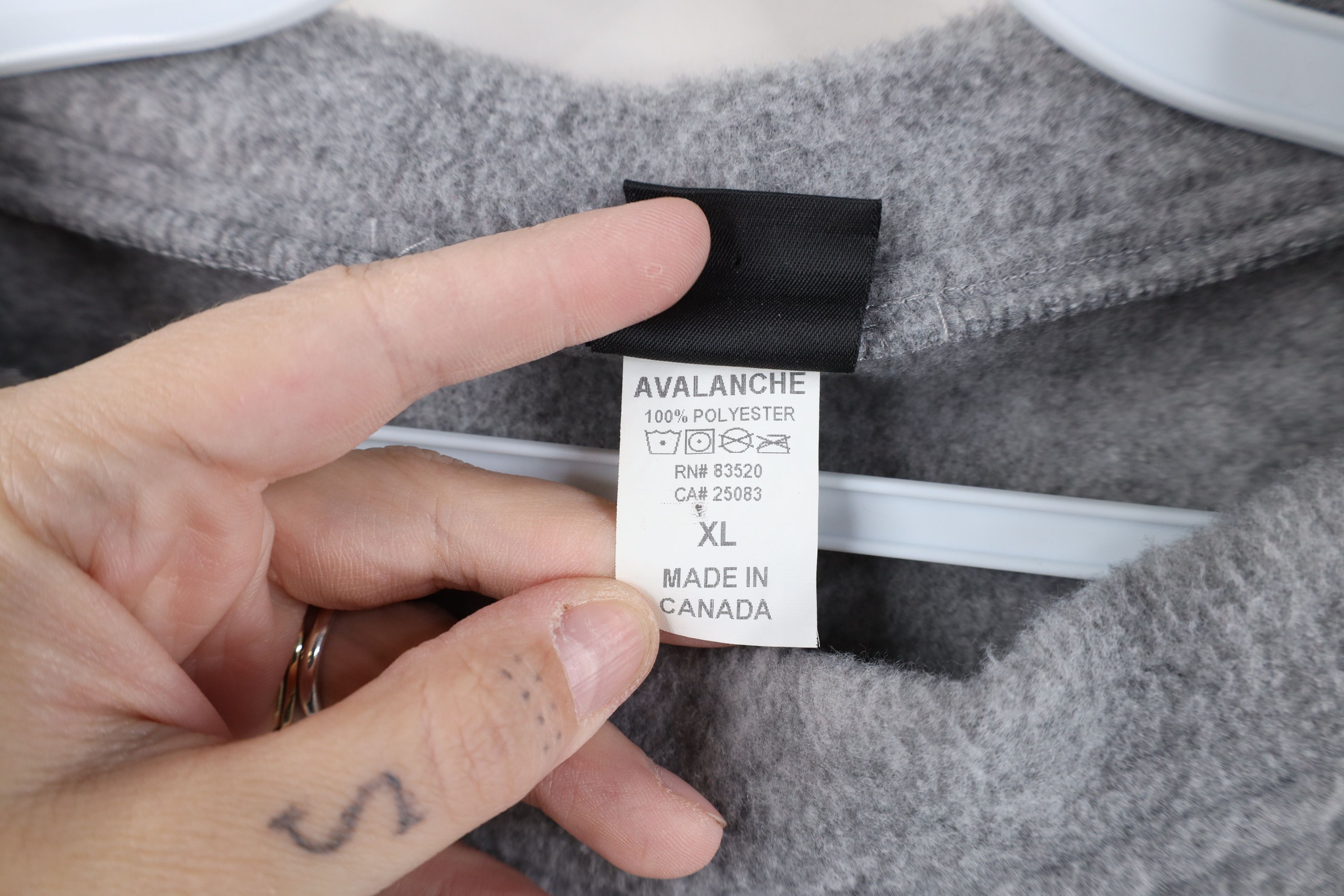 Vintage Vintage 90s Streetwear Fleece Crewneck Sweater Heather Gray Size US XL / EU 56 / 4 - 11 Thumbnail