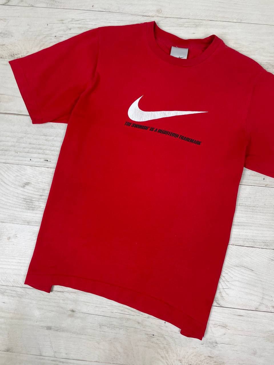 Nike Vintage Nike Big Logo Swoosh T Shirt 00s Size US M / EU 48-50 / 2 - 3 Thumbnail
