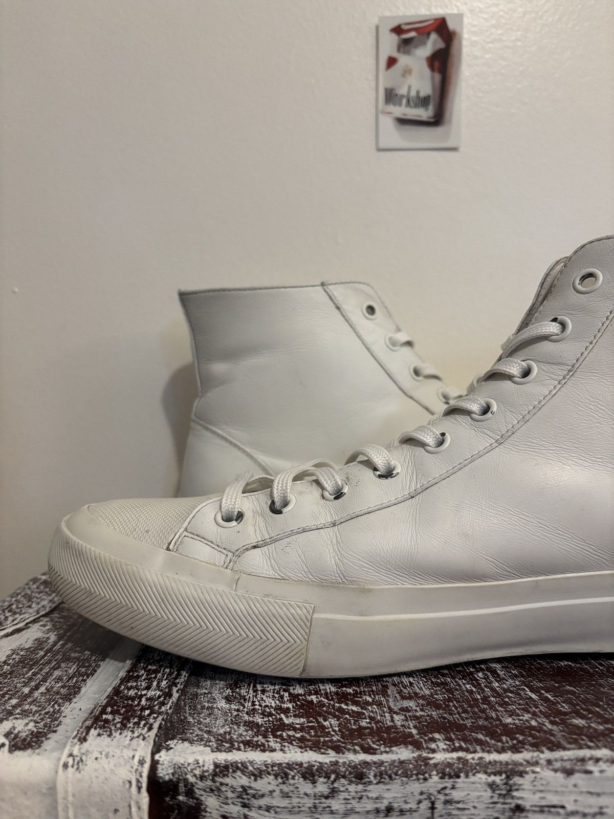 Louis Vuitton Louis Vuitton LV Tattoo White Rainbow Leather Sneaker Size US 9.5 / EU 42-43 - 13 Thumbnail