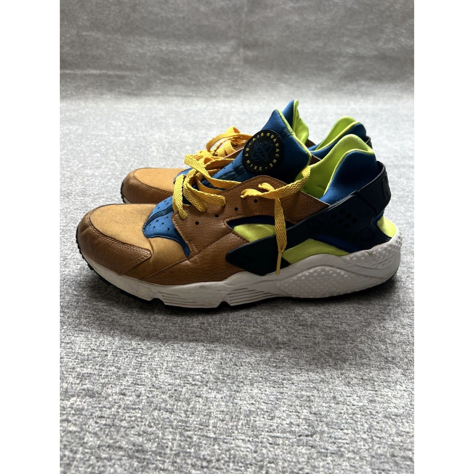 Nike VINTAGE Nike Air Huarache Desert Ochre Blue Force Volt 318429-701 Mens Size 13 Shoes Size US 12 / EU 45 - 5 Thumbnail